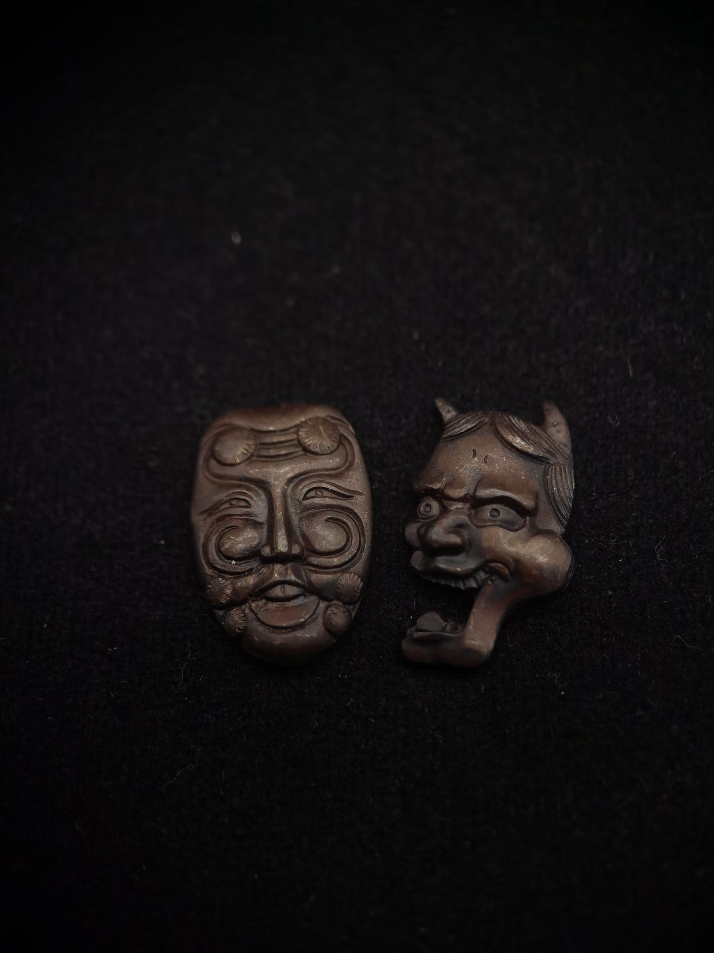 Japanese Type Noh Drama Mask Pattern Menuki for wakziashi Tanto, Y125