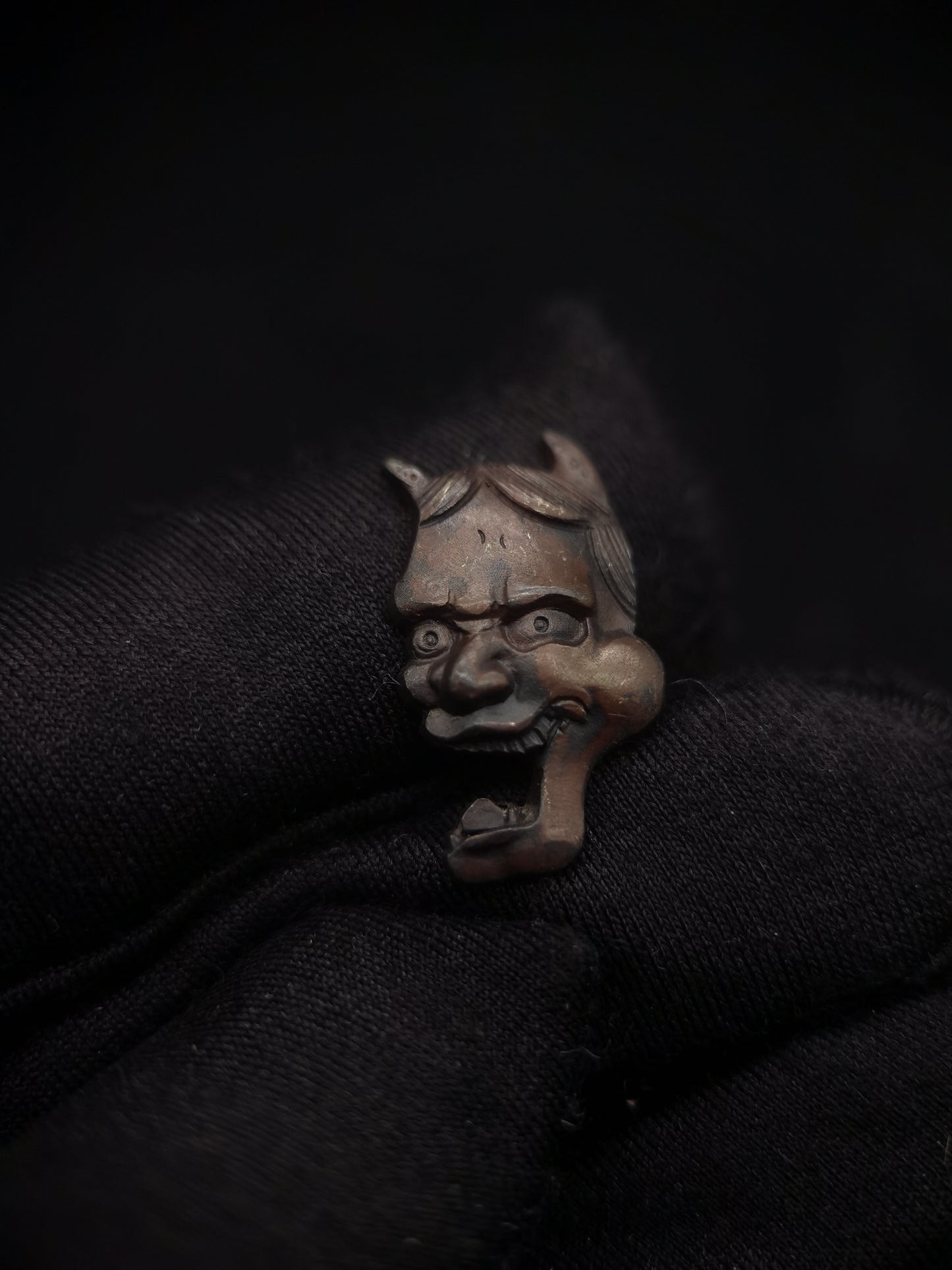 Japanese Type Noh Drama Mask Pattern Menuki for wakziashi Tanto, Y125