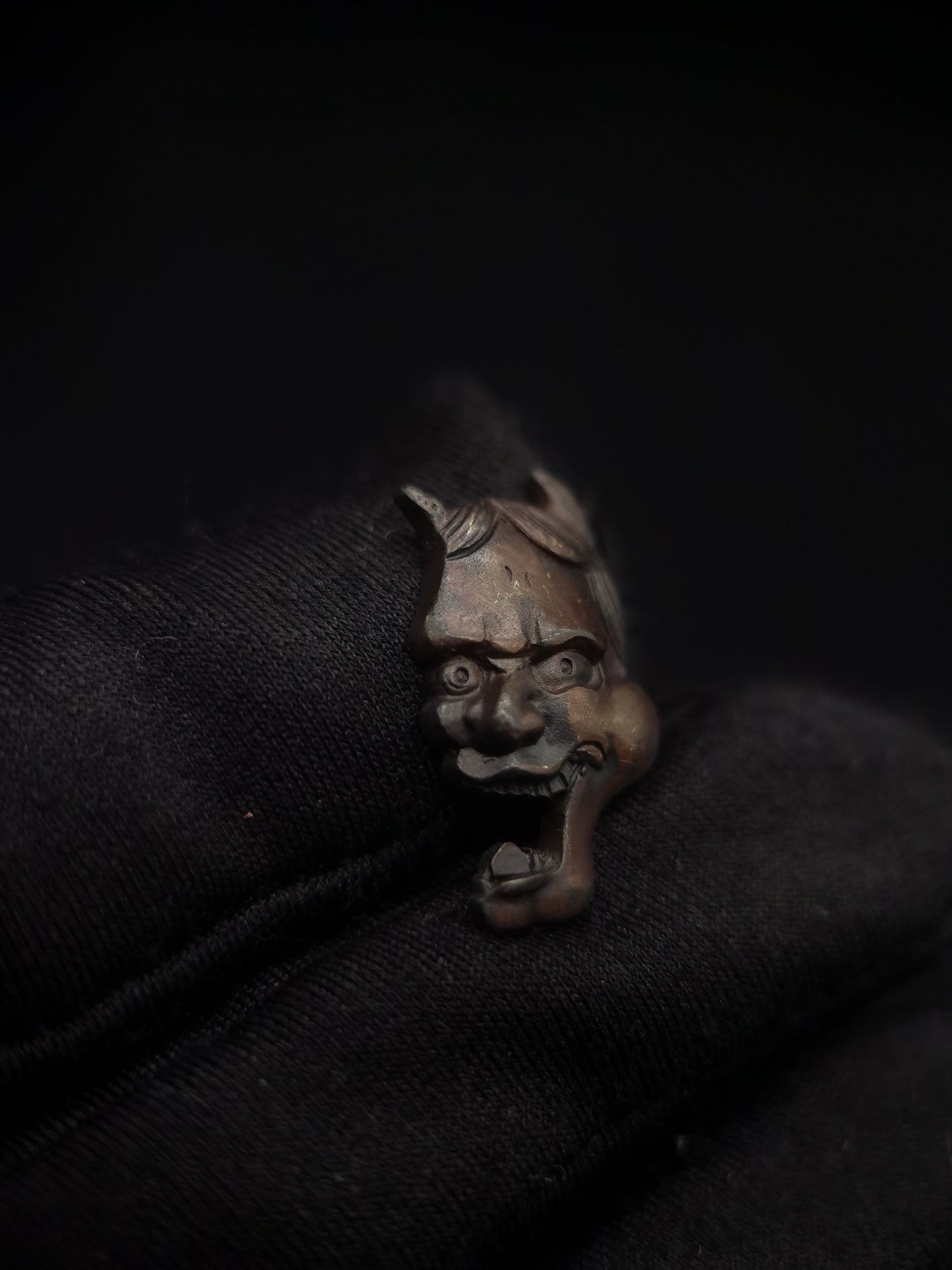 Japanese Type Noh Drama Mask Pattern Menuki for wakziashi Tanto, Y125