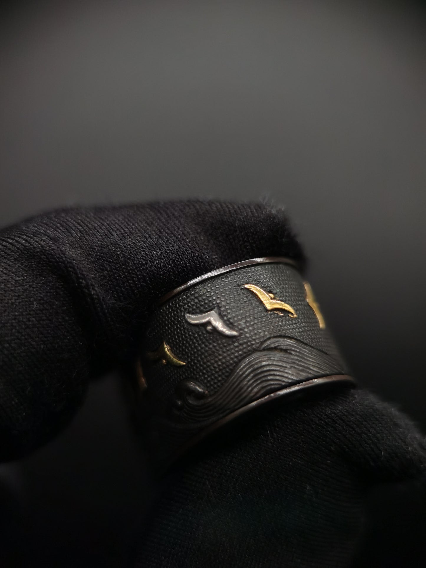 Japanese Wave FLying Birds Fuchi & Kashira for Katana and Wakziashi Edo Period Antique B064