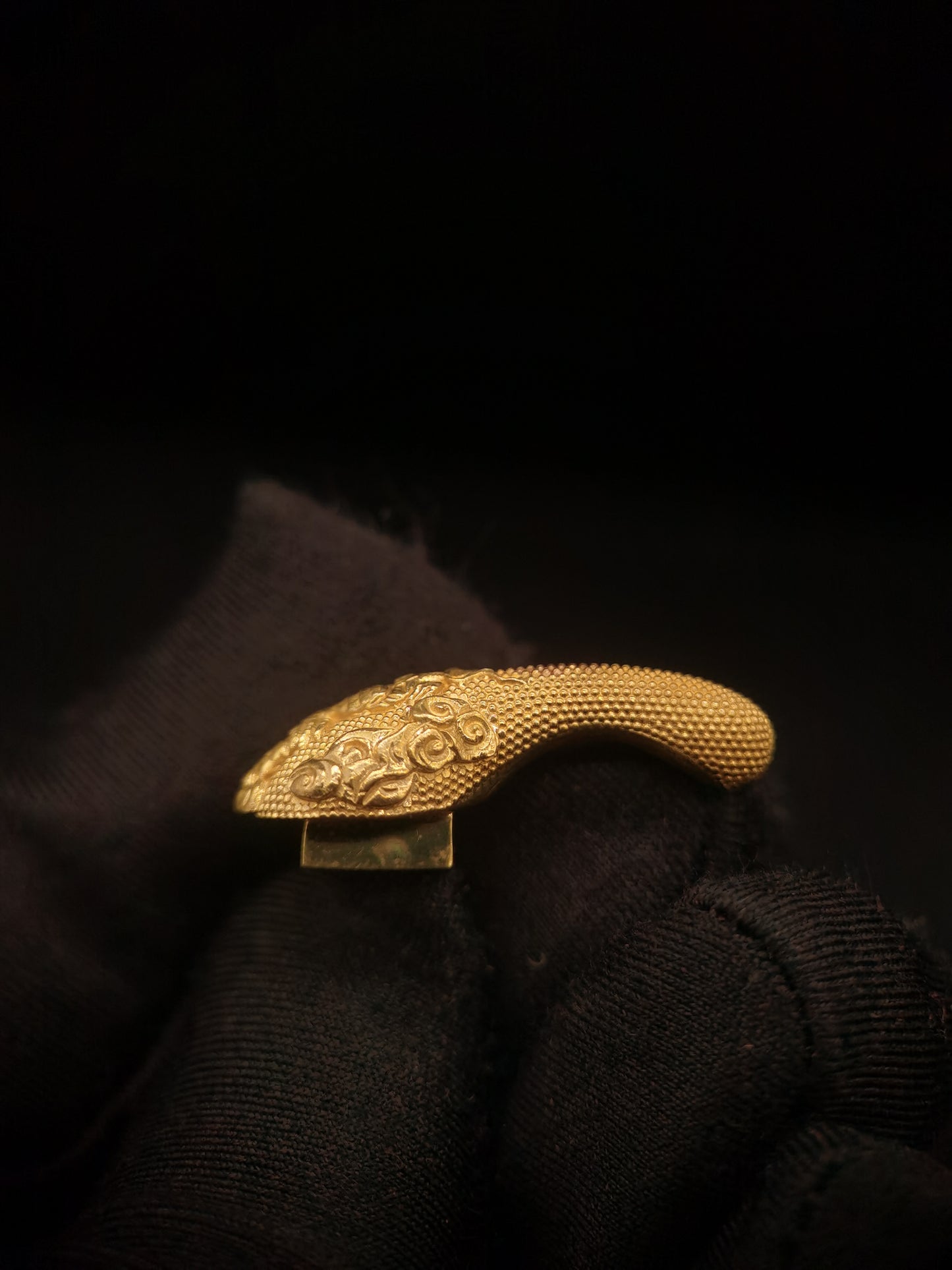 Japanese Type Cloud Dragon Kaerizuno for Wakzaishi and Tanto, Y135
