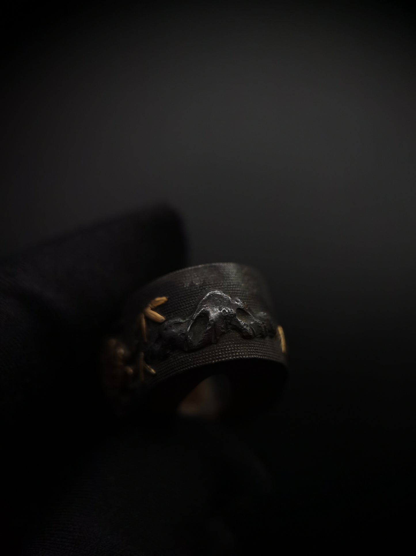Japanese Turtle Pattern Fuchi & Kashira for Katana and Wakziashi Edo Period Antique B071