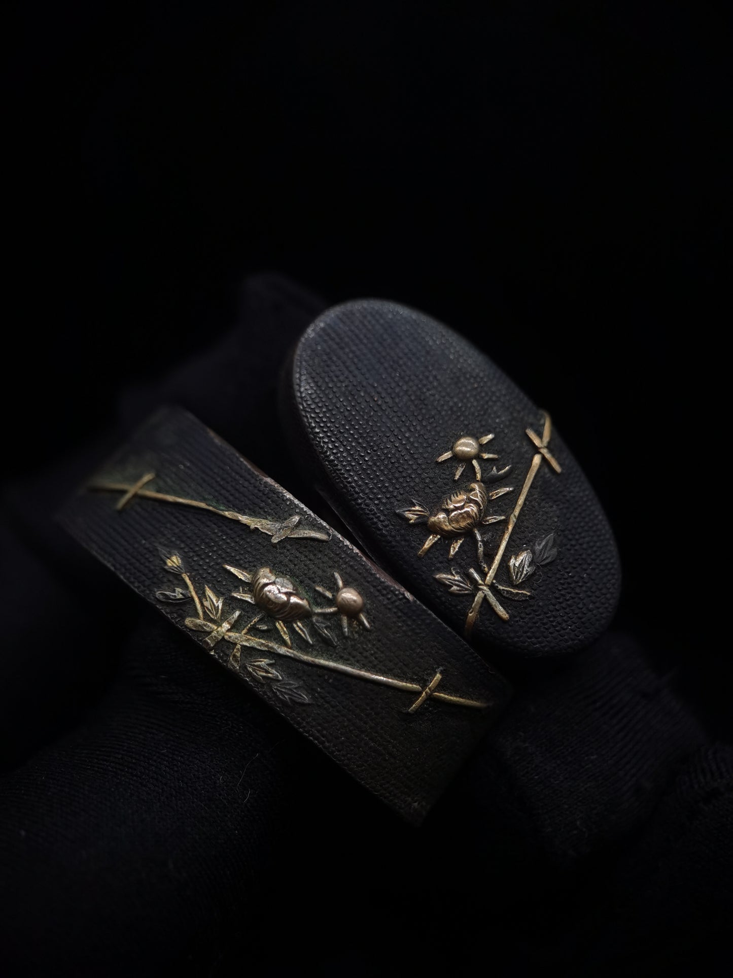 Japanese Fence and Peony Fuchi & Kashira for Katana and Wakziashi Edo Period Antique B073