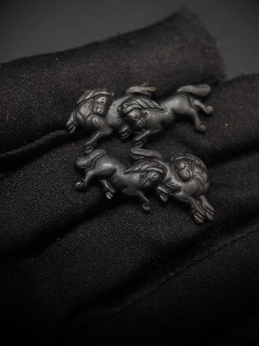 Japanese Type Double Horse Pattern Menuki for wakziashi and Tanto, Y145