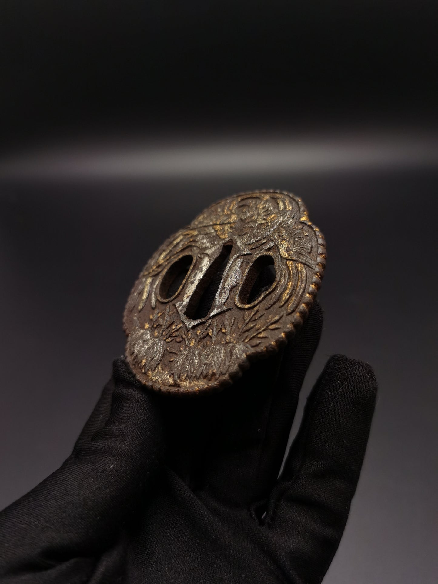 Japanese Phoenix and paulownia leaves Tsuba for Katana Wakziashi Edo Period Antique A125