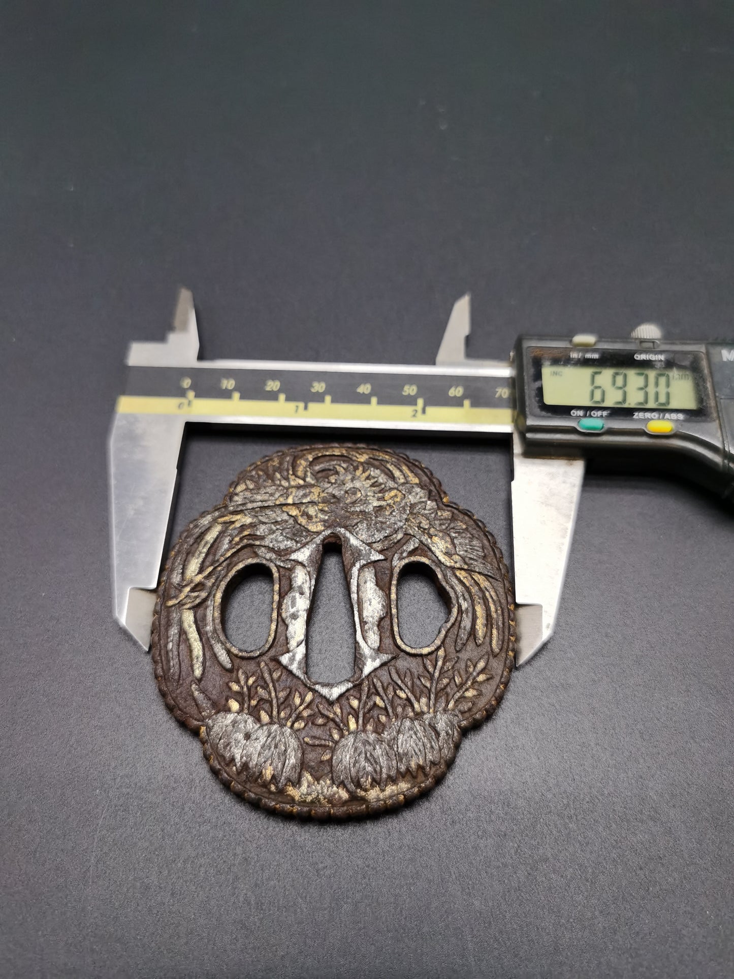 Japanese Phoenix and paulownia leaves Tsuba for Katana Wakziashi Edo Period Antique A125