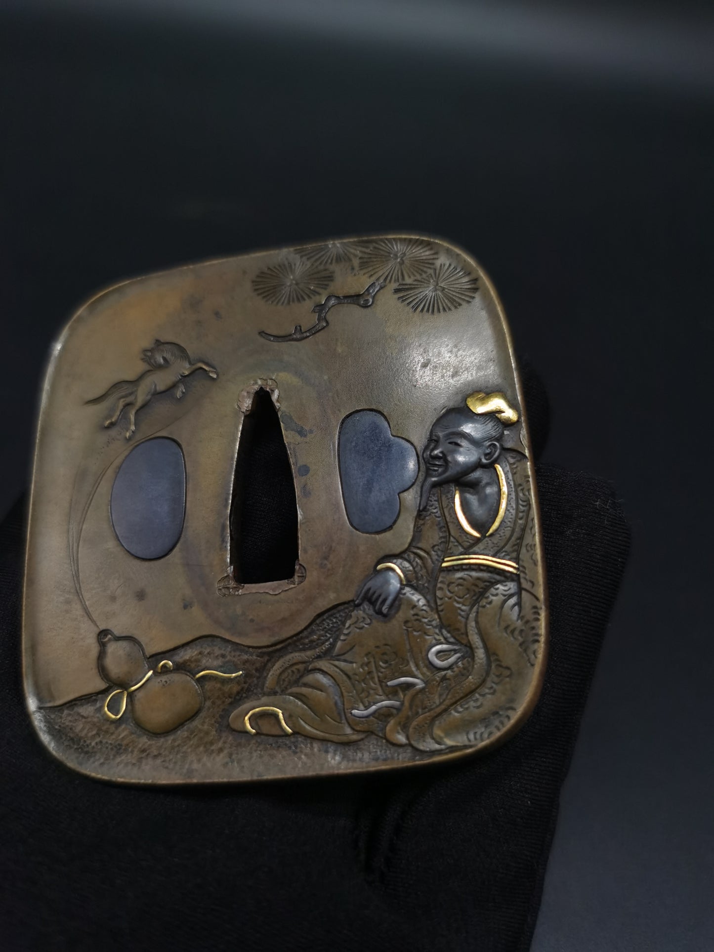 Japanese Immortal Zhang GuolaoPattern Tsuba for Katana and Wakzaishi Edo Period Antique A135