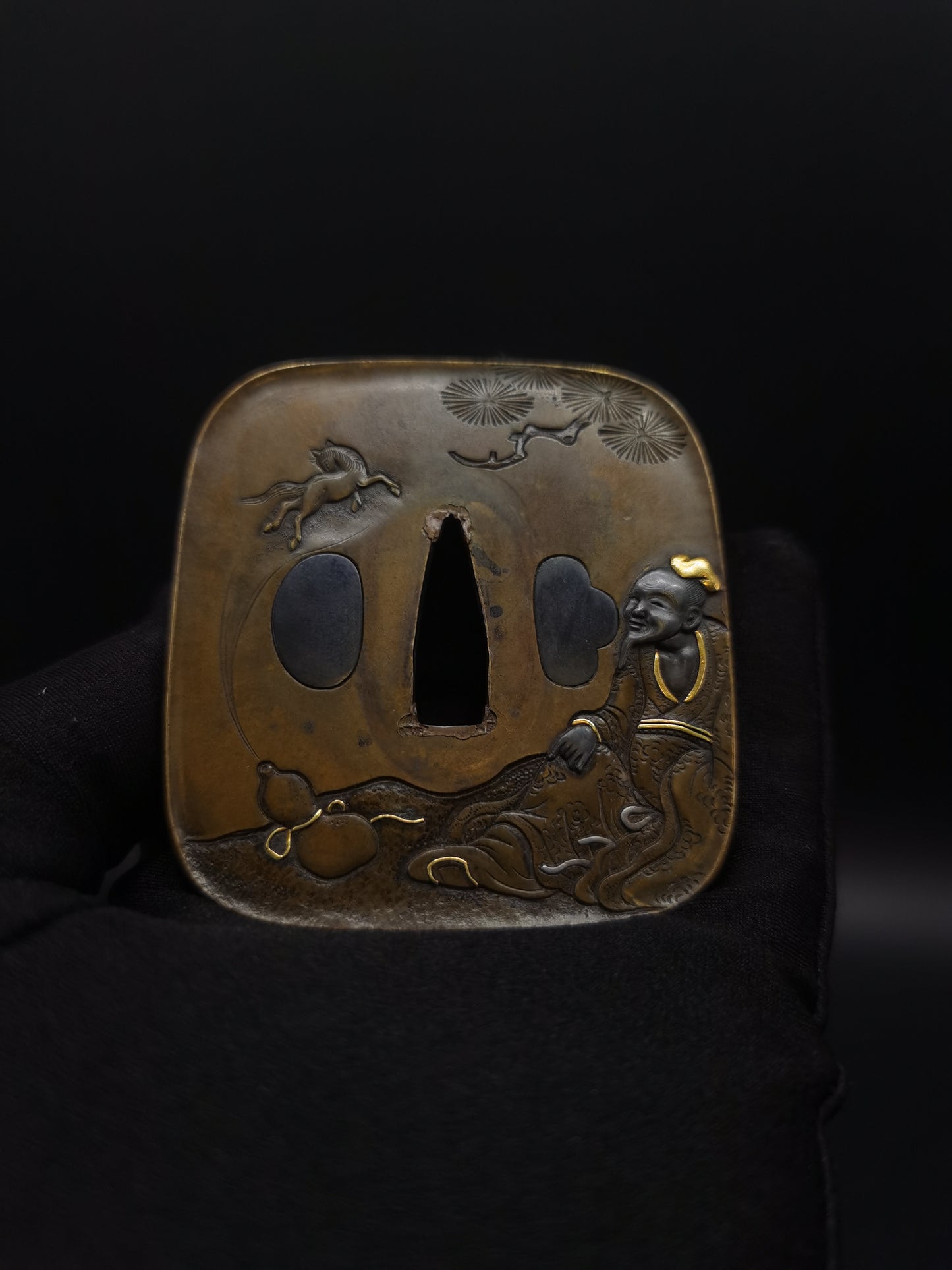 Japanese Immortal Zhang GuolaoPattern Tsuba for Katana and Wakzaishi Edo Period Antique A135