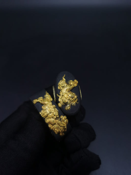 Japanese Lion Dog Pattern Fuchi Kashira for Katana and Wakziashi Edo Period Antique B083