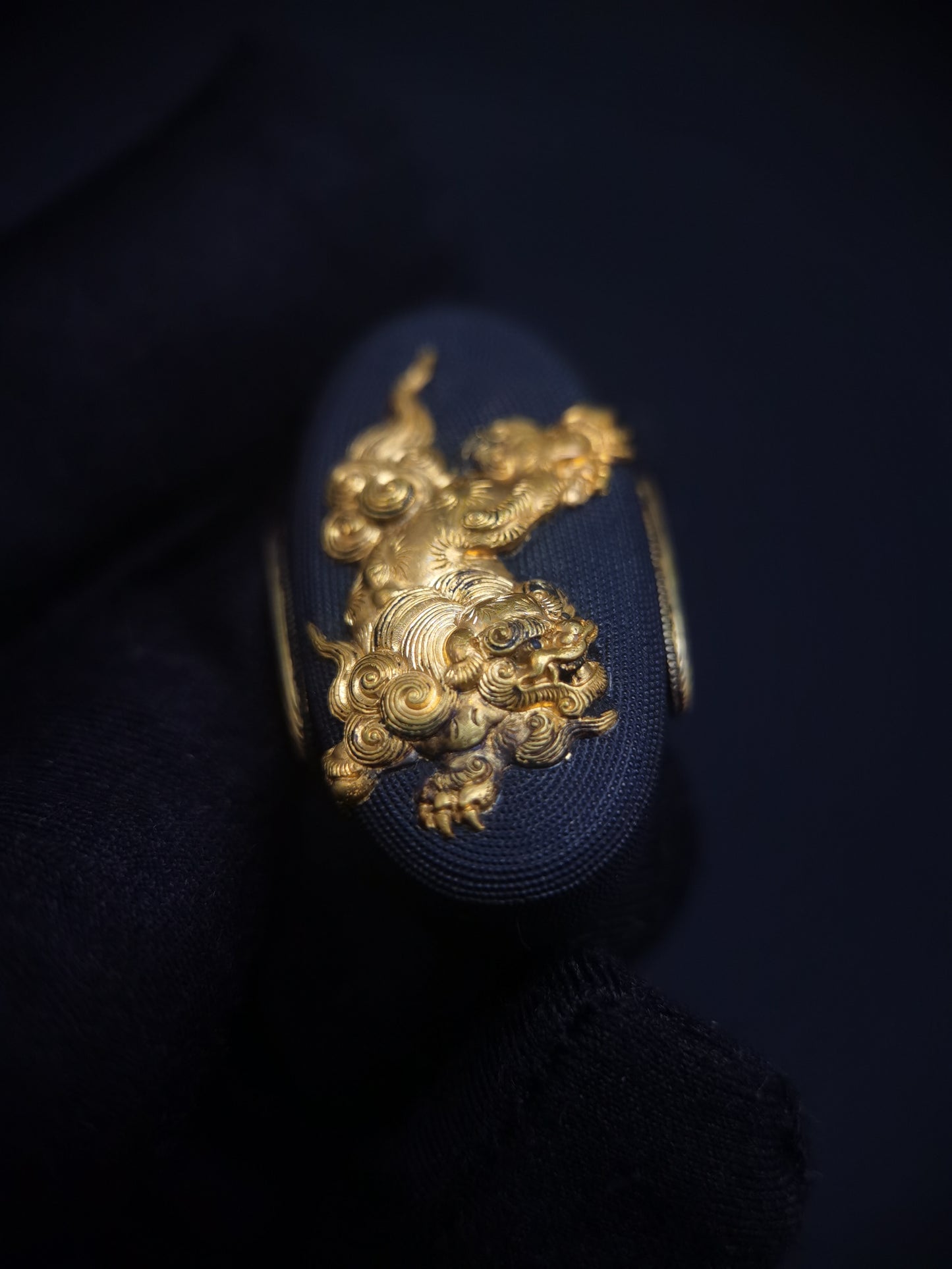 Japanese Lion Dog Pattern Fuchi Kashira for Katana and Wakziashi Edo Period Antique B083