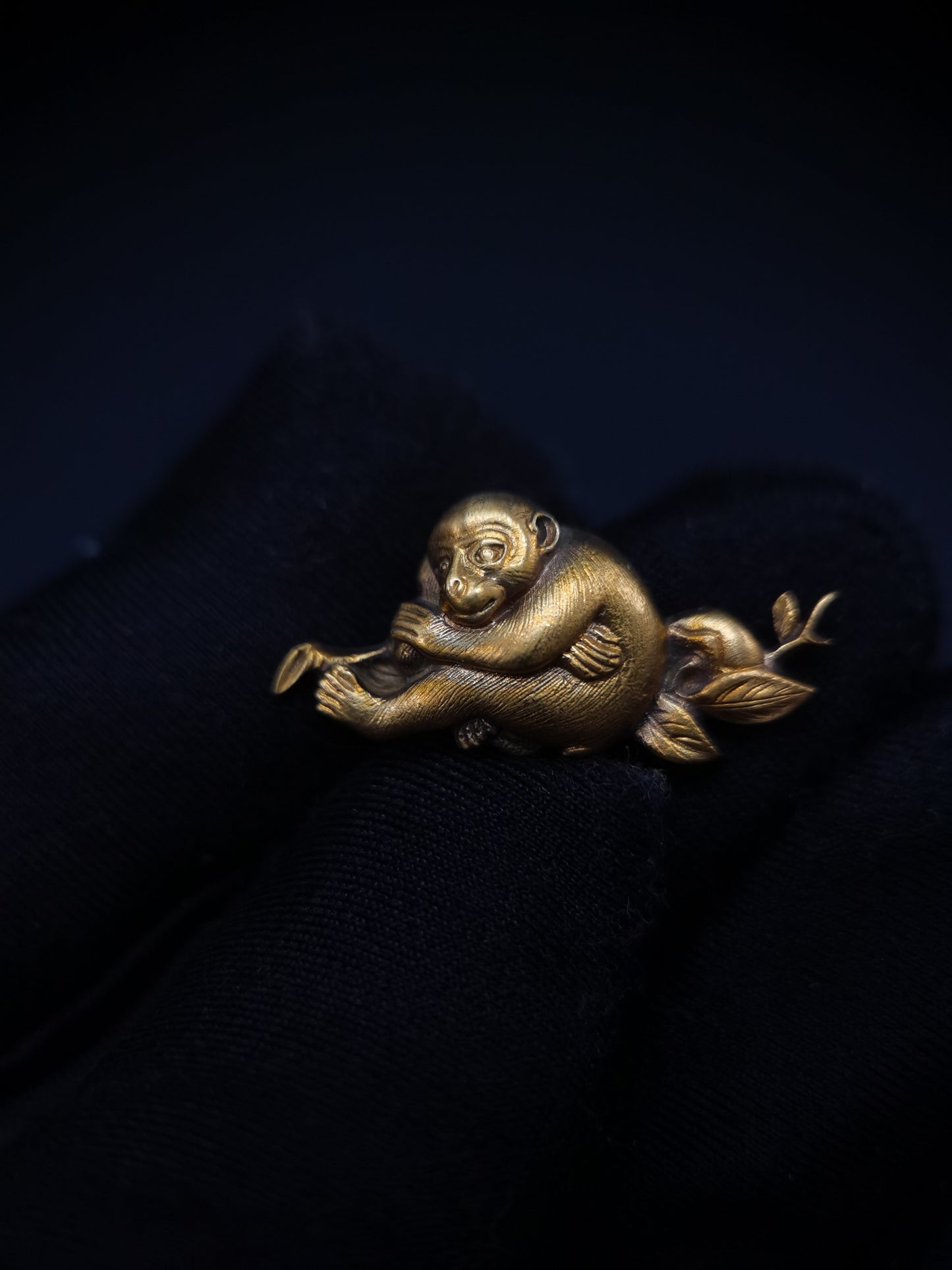 Japanese Type Parent child Golden Monkey Menuki for wakziashi and Tanto, Y149