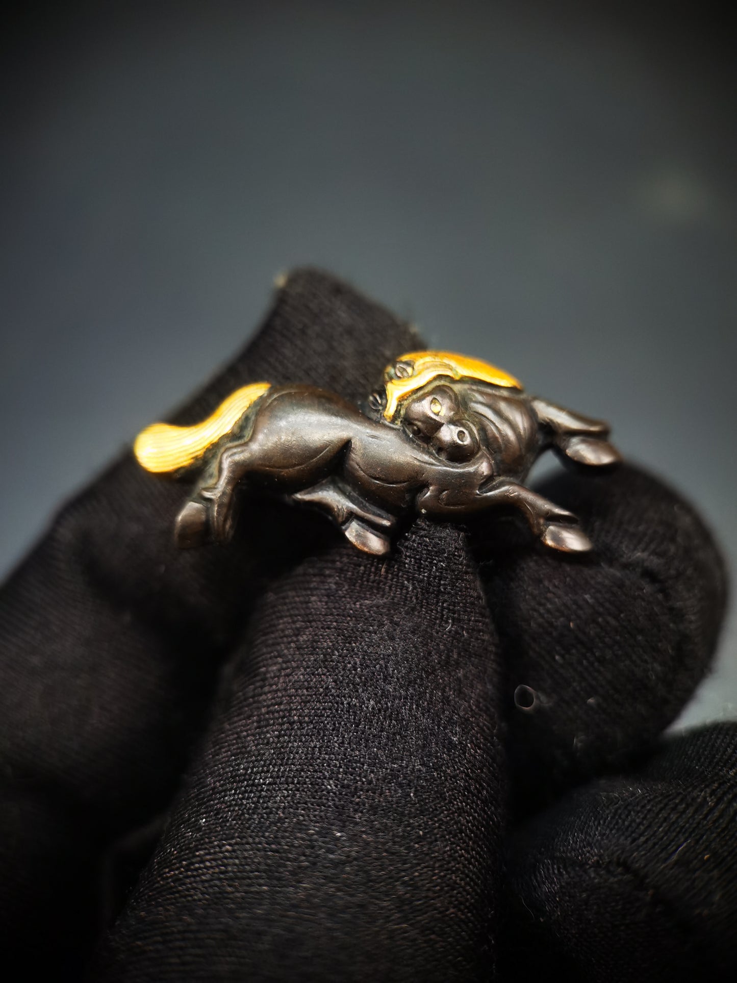 Japanese galloping horse Menuki for Katana Wakziashi Tanto Edo Period Antique C040