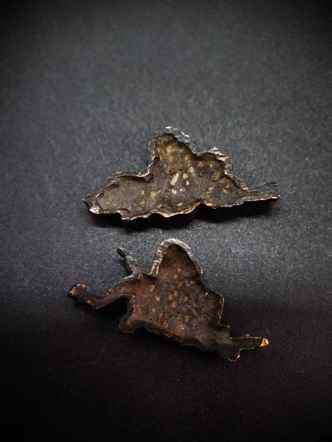 Japanese Southern Barbarians Menuki for Wakziashi and Tanto Edo Period C063