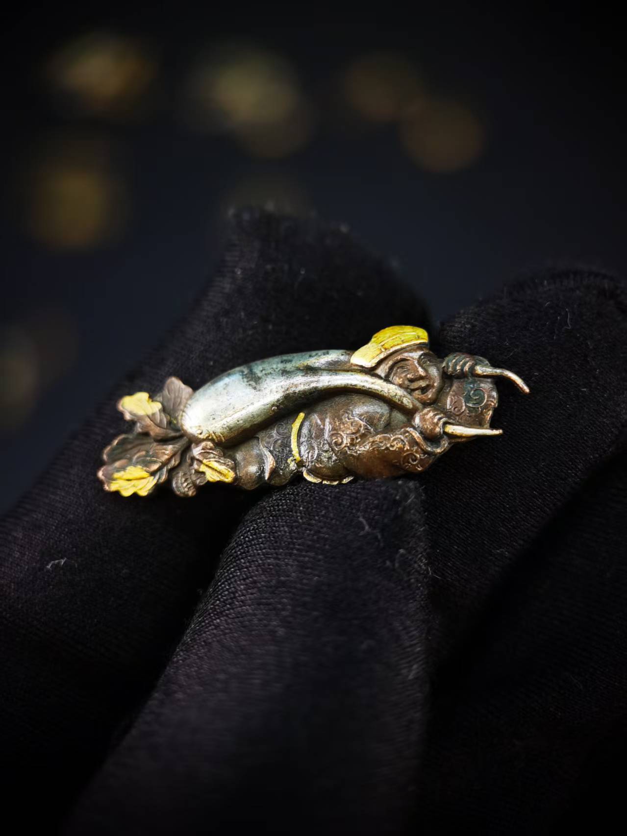 Japanese God of fortune Menuki for Katana Wakziashi and Tanto Edo Period Antique C065