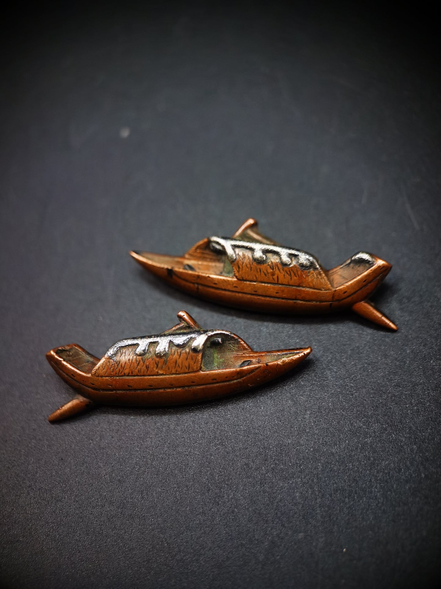 Japanese Boat with canopy Menuki for Wakziashi and Tanto Edo Period Antique C066
