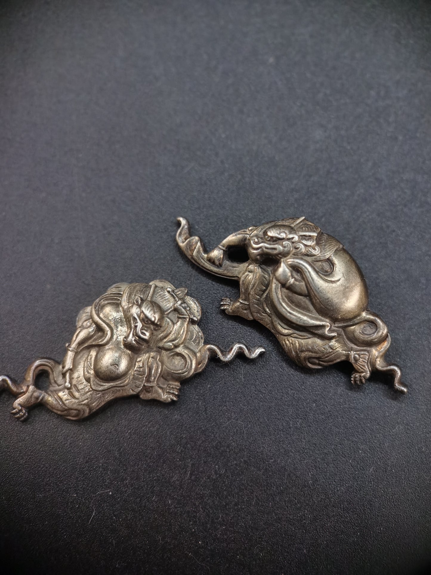 Japanese Type Pure Silver Wind Thunder God Menuki for Katana wakziashi, Y171