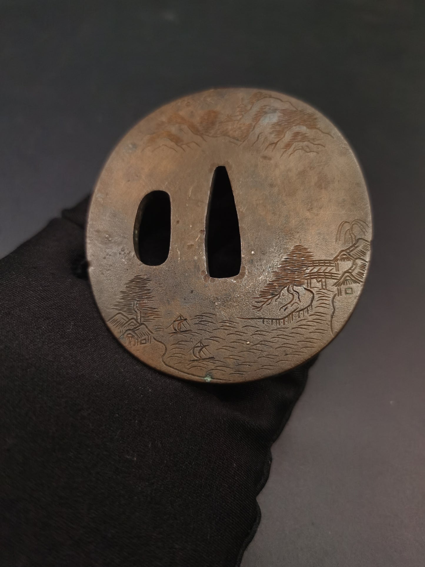 Japanese Landscape Tsuba for Katana and Wakziashi Edo Period Antique A217