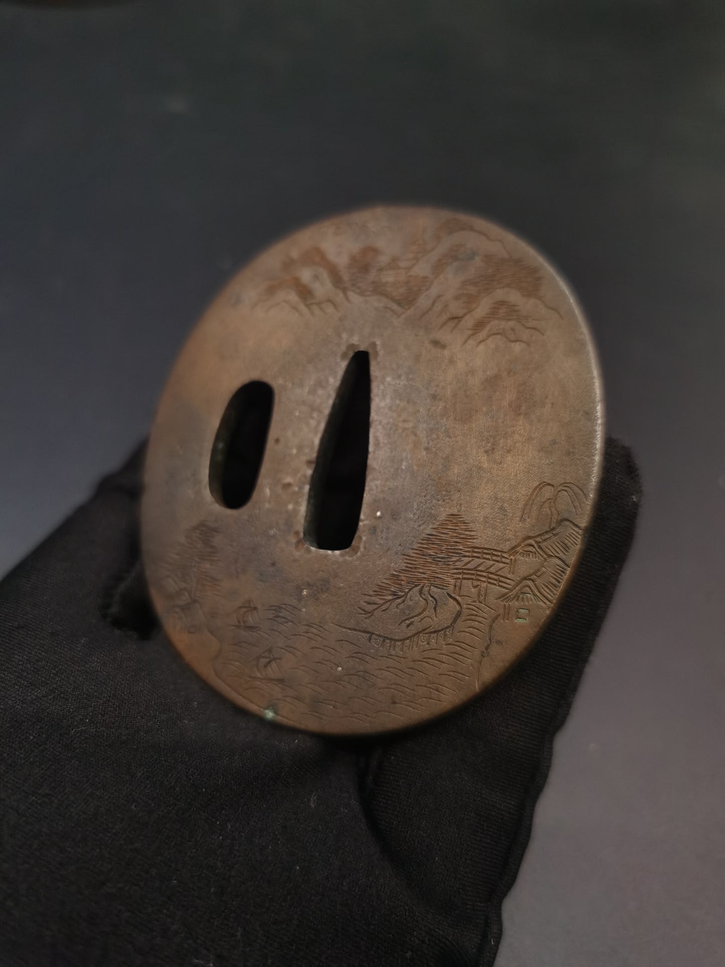 Japanese Landscape Tsuba for Katana and Wakziashi Edo Period Antique A217