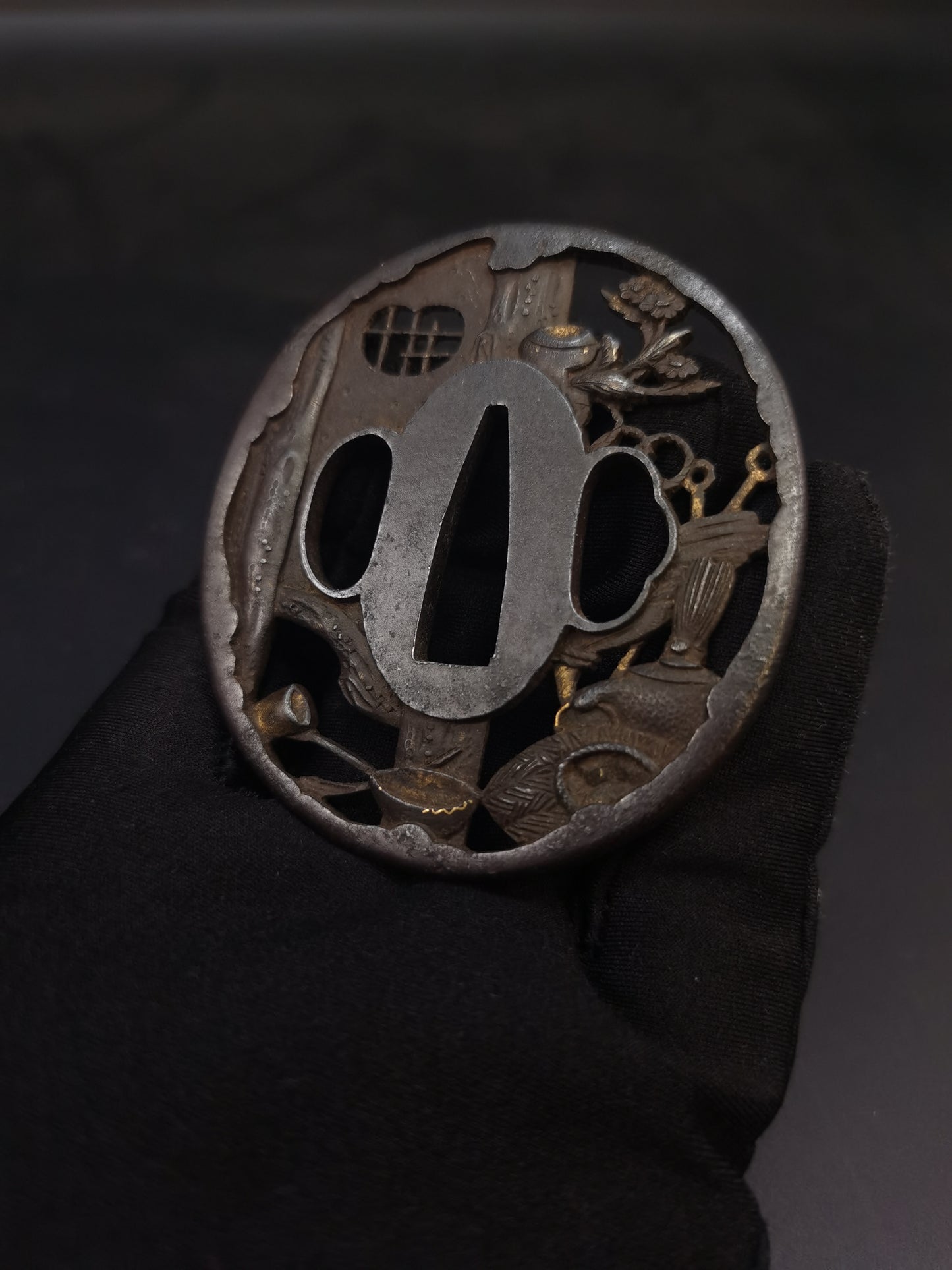 Japanese Tea House Pattern Tsuba for Wakziashi Edo Period  Antique A218