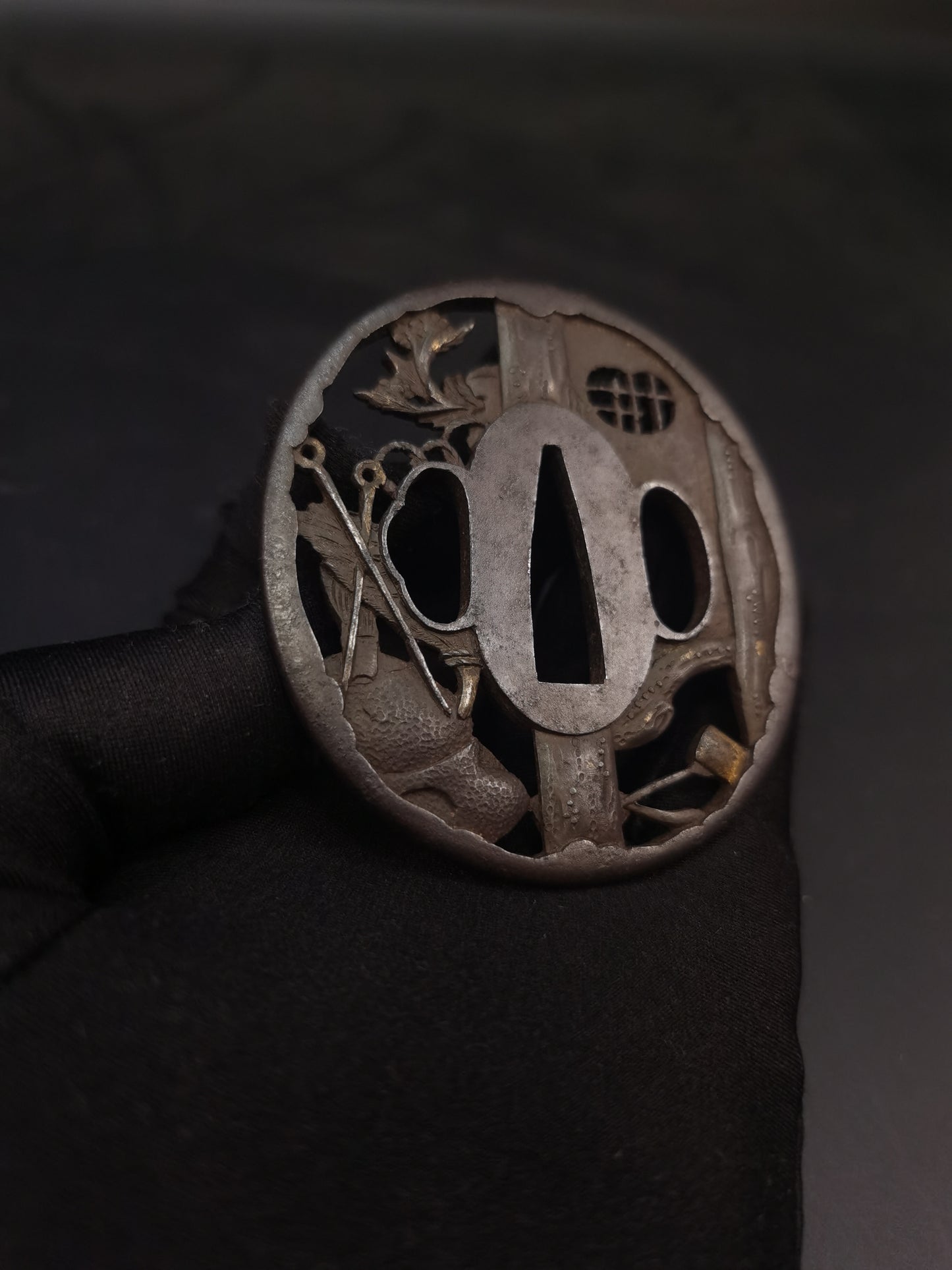Japanese Tea House Pattern Tsuba for Wakziashi Edo Period  Antique A218