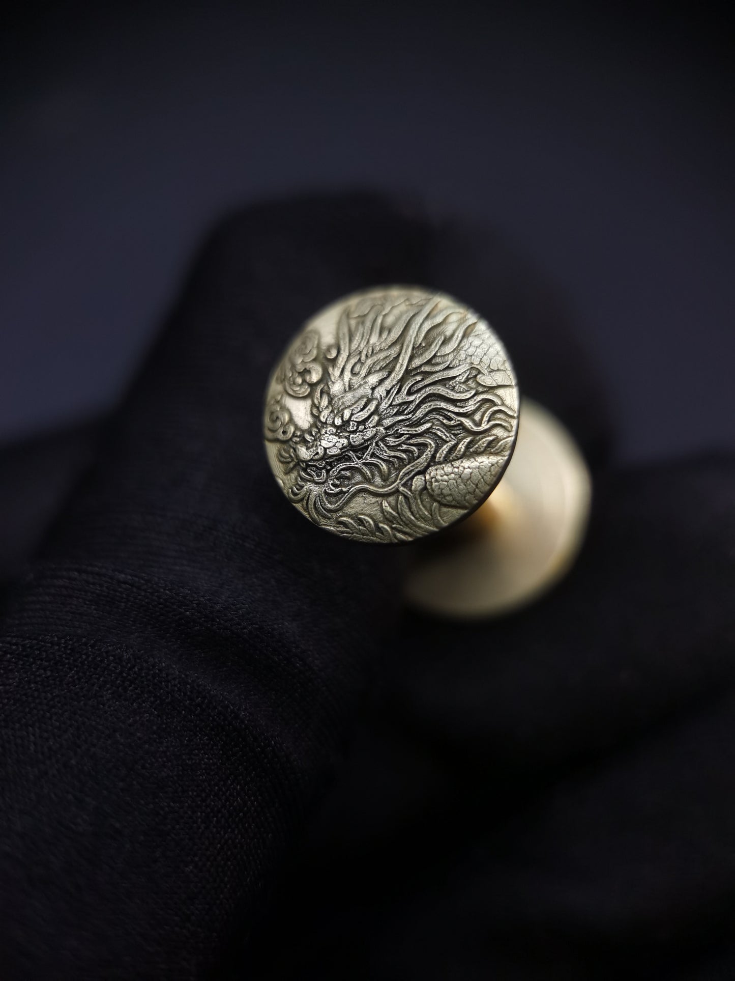 Japanese Type Dragon Round Menuki for wakziashi and tanto Y173