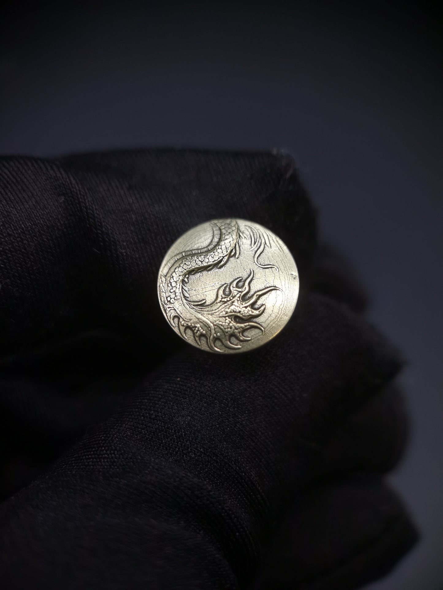Japanese Type Dragon Round Menuki for wakziashi and tanto Y173