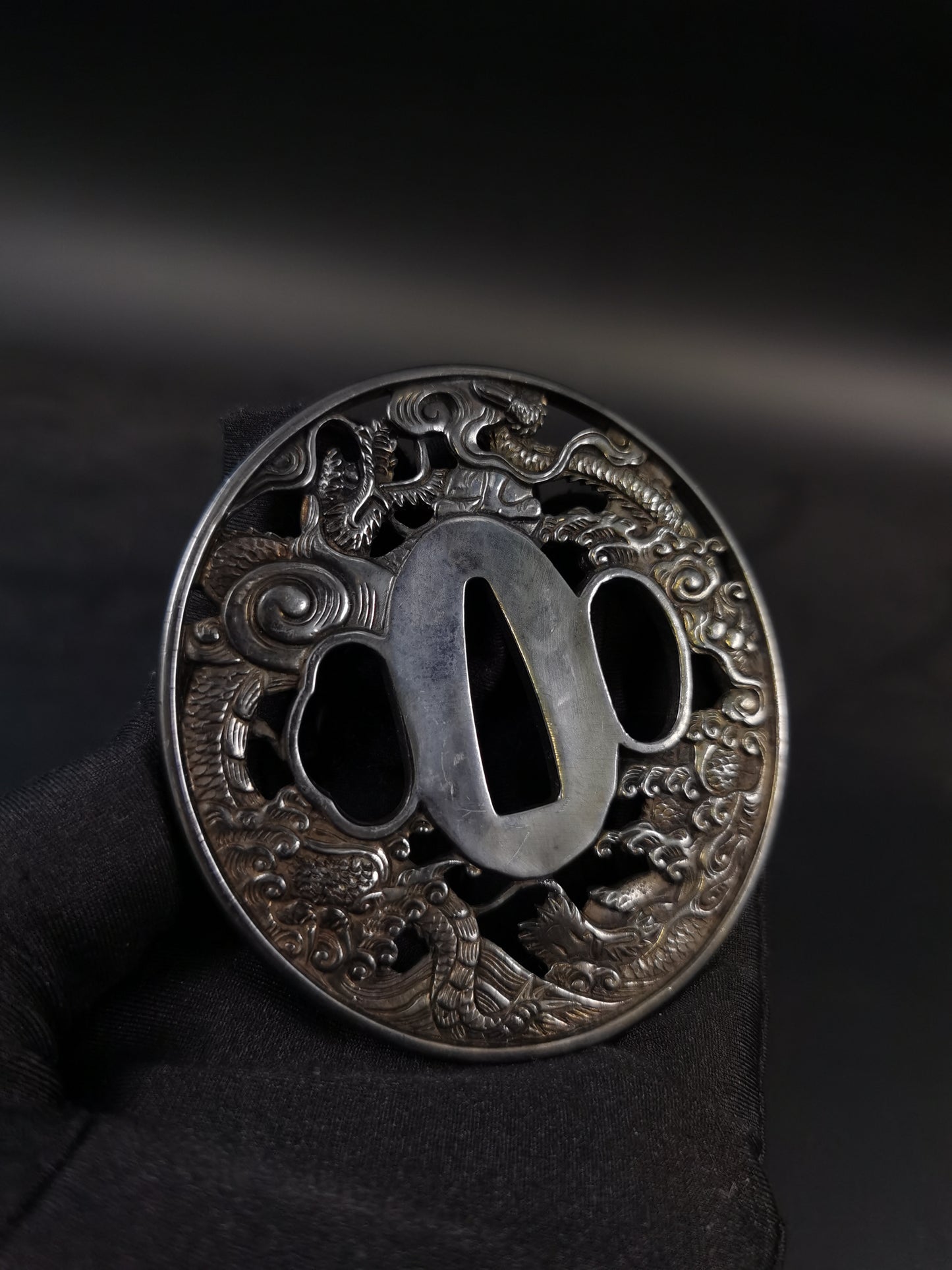 Japanese Type Wave and Dragon Pattern Tsuba for Katana and Wakziashi, Y162