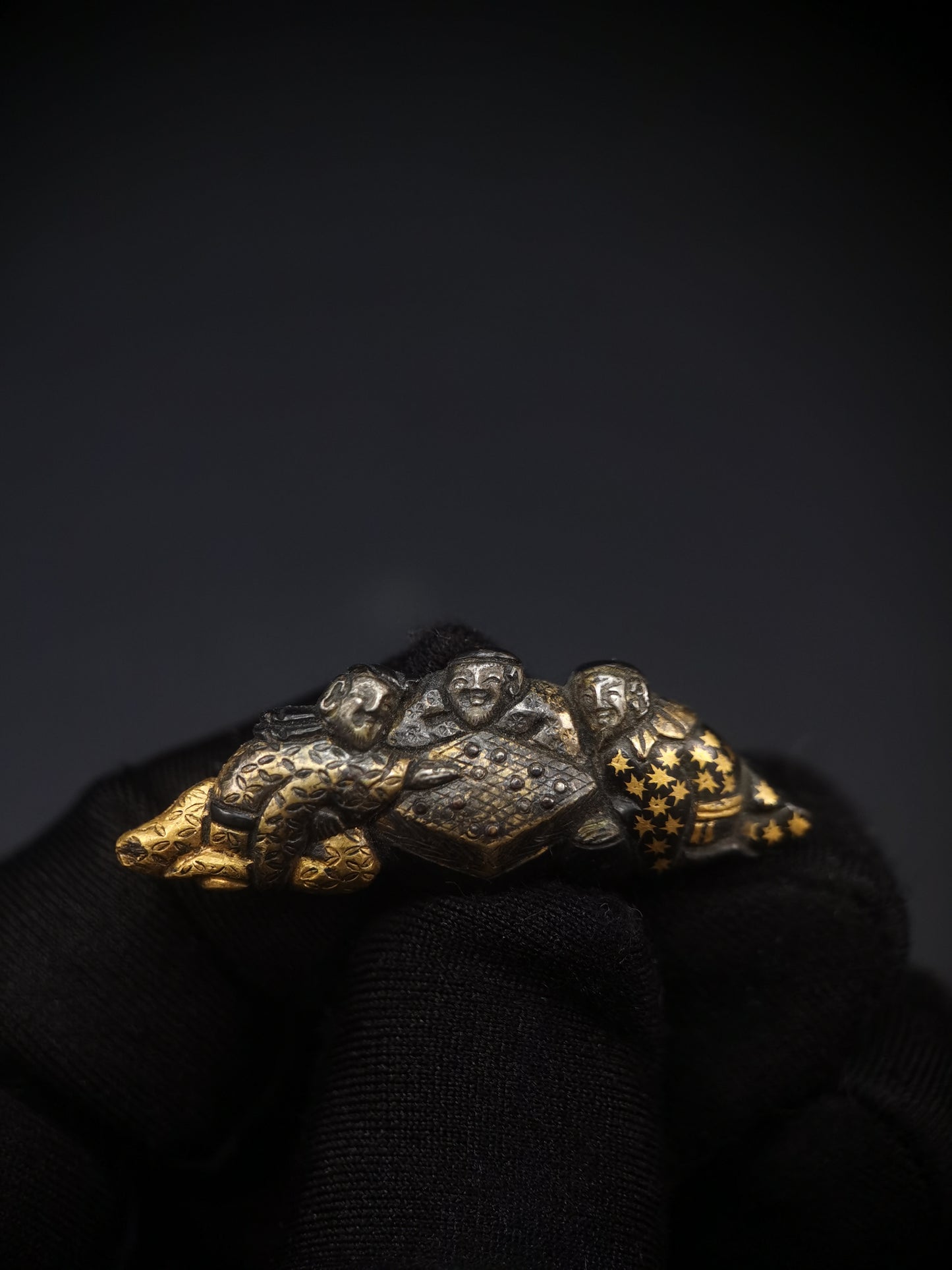 Japanese Type Playing Go Menuki for Katana and Wakziashi Edo Period Antique C069