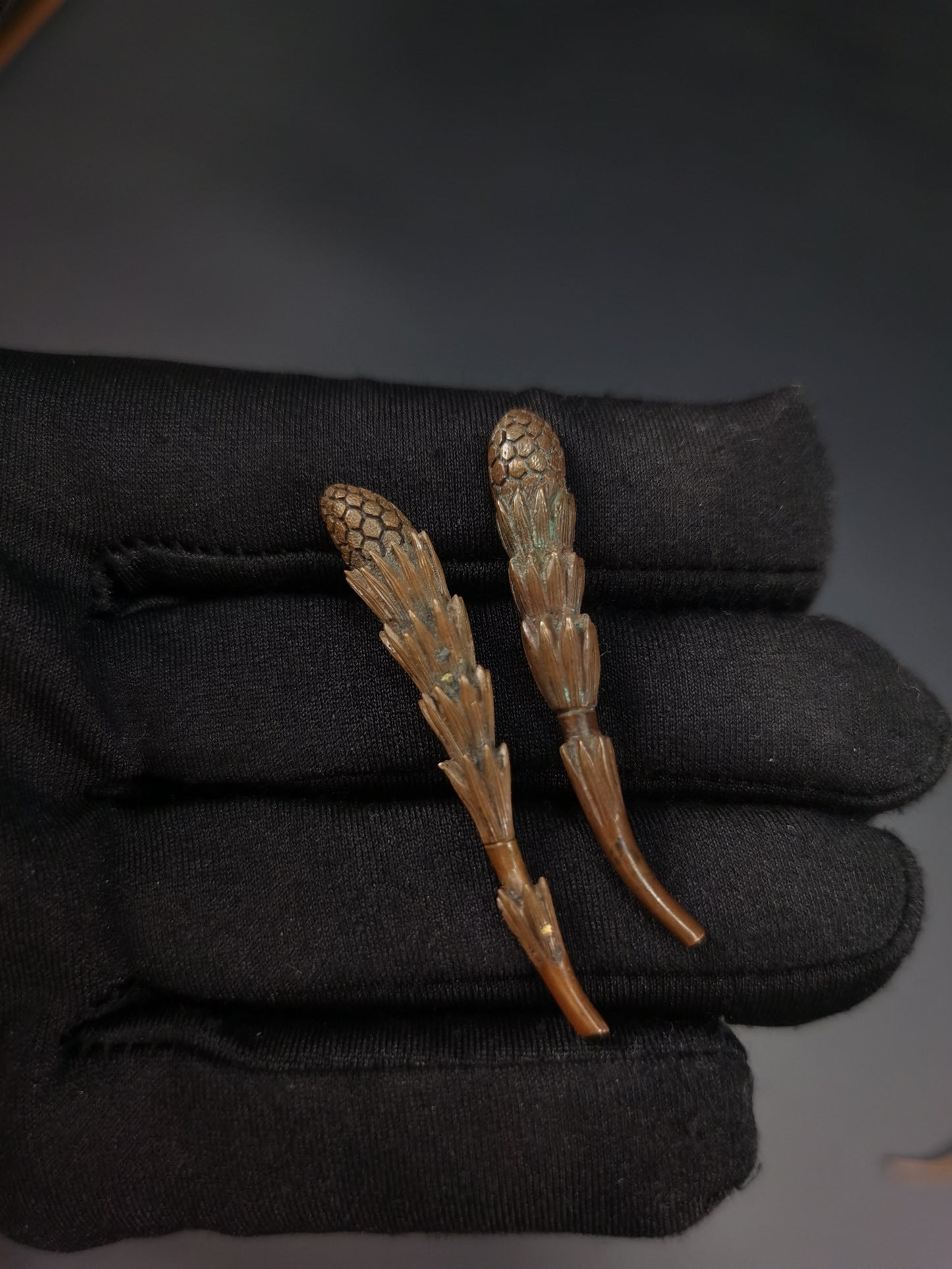 Japanese Type Horsetail Menuki for Katana and Wakziashi Edo Period Antique C081