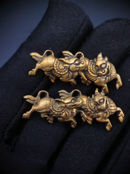 Japanese Type Double Qilin Menuki for Katana and Wakziashi Edo Period Antique C083