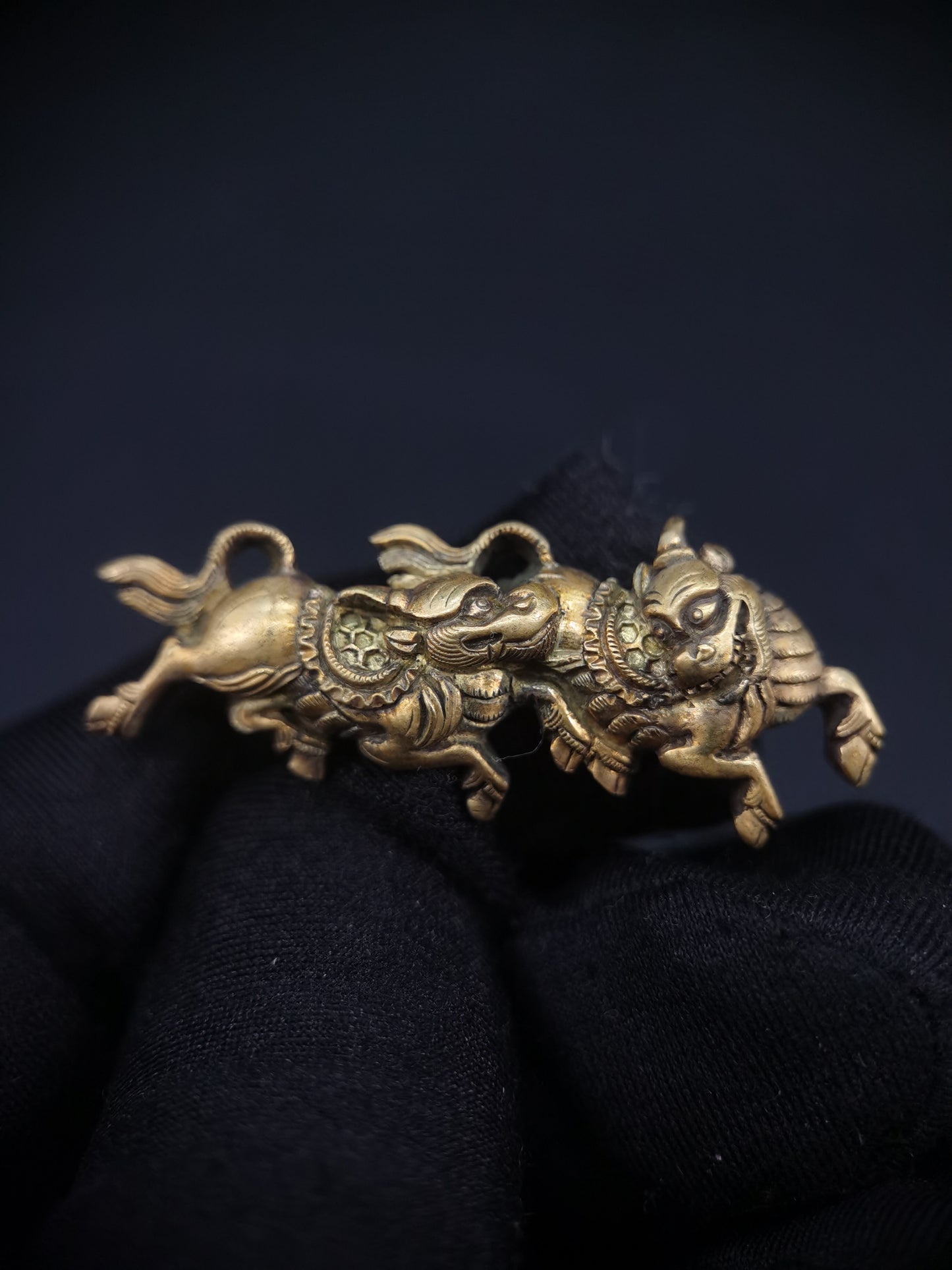 Japanese Type Double Qilin Menuki for Katana and Wakziashi Edo Period Antique C083