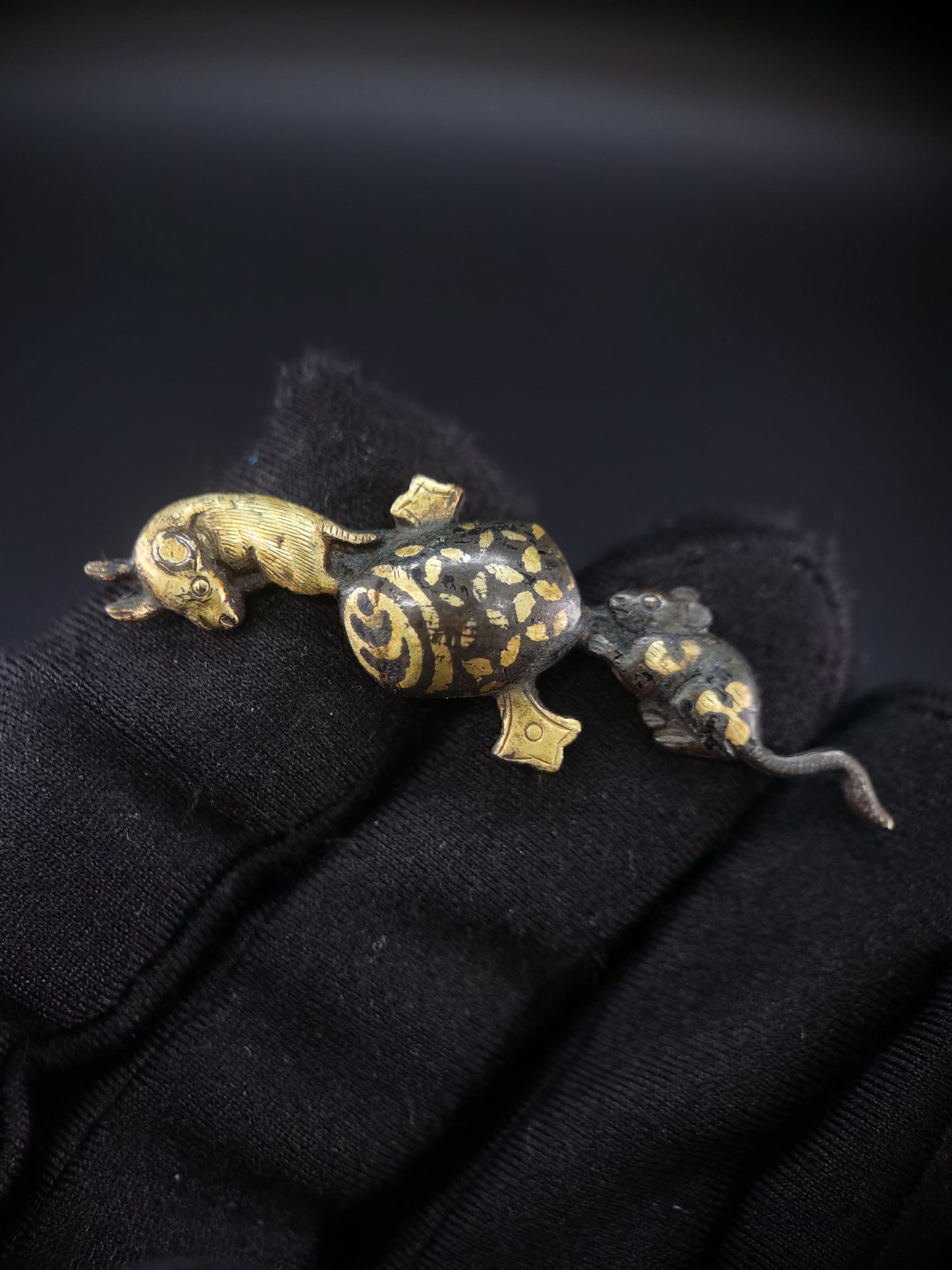 Japanese Lack Hammer and Mice Menuki for Katana and Wakziashi Edo Period Antique C087