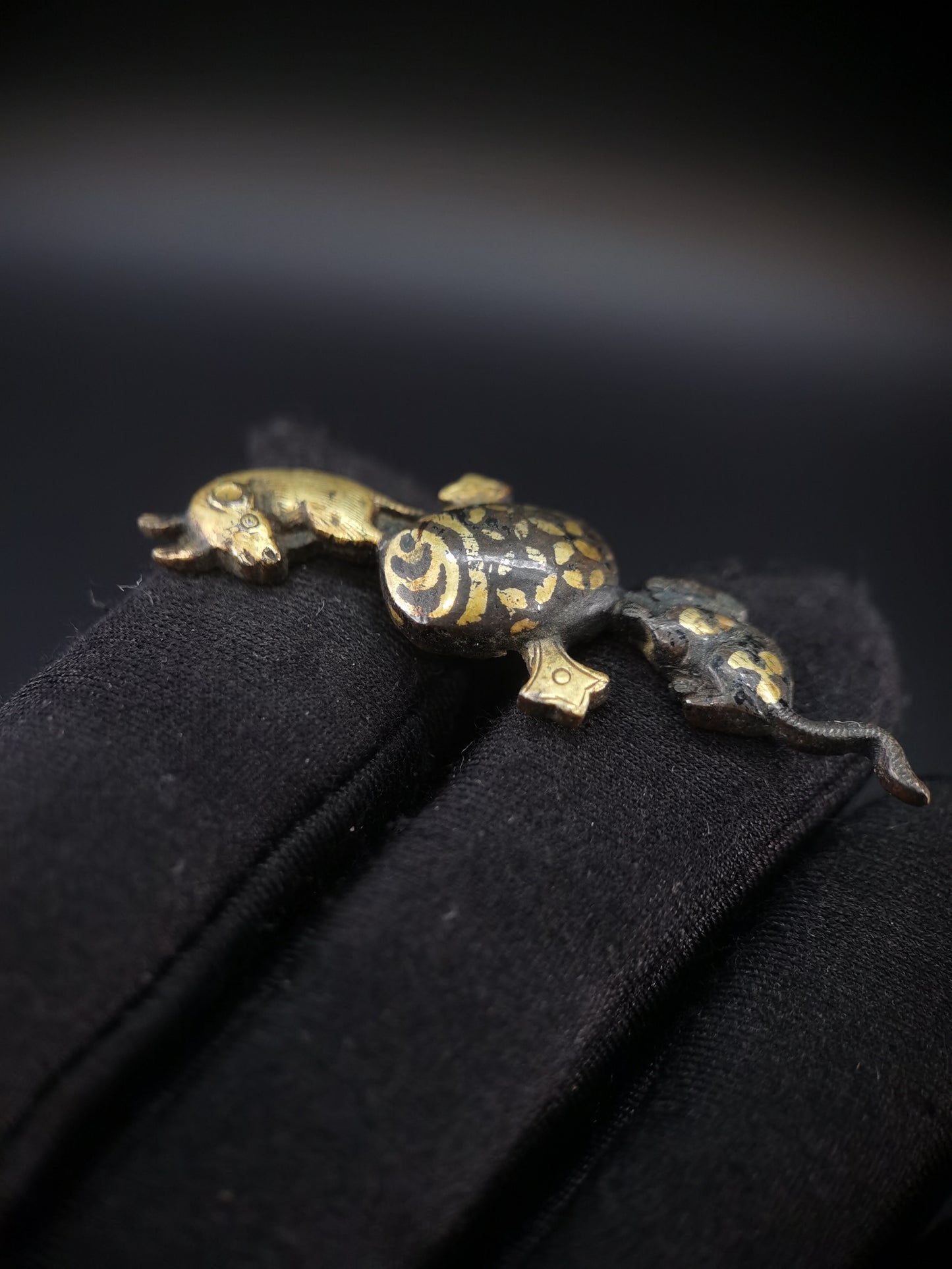 Japanese Lack Hammer and Mice Menuki for Katana and Wakziashi Edo Period Antique C087