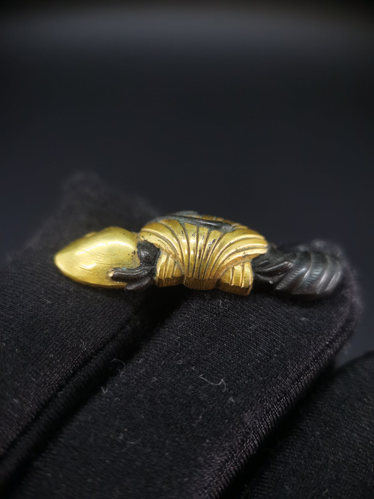 Japanese Type Shell Menuki for Katana and Wakziashi Edo Period Antique C088