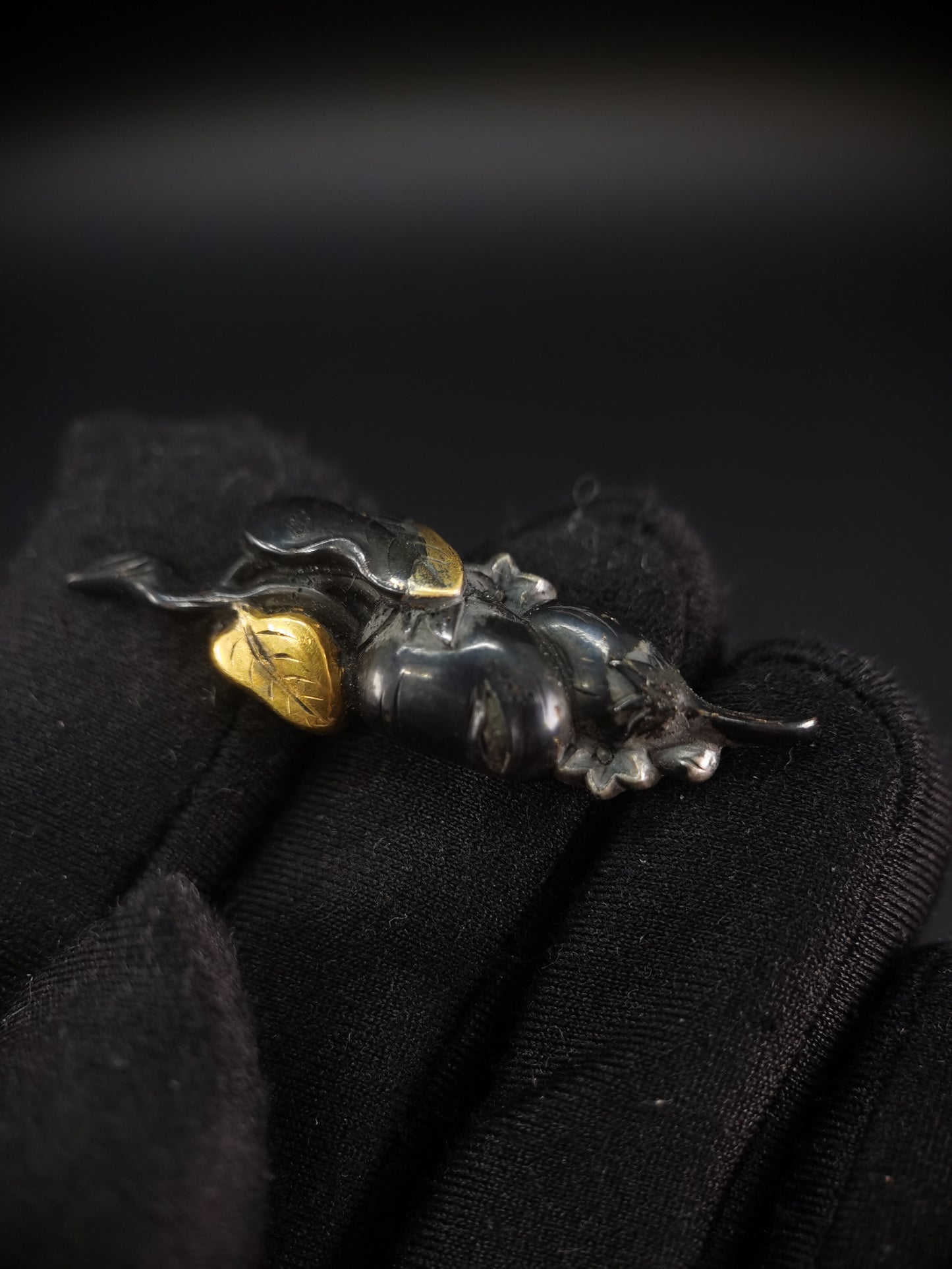 Japanese Type Eggplant Menuki for Katana and Wakziashi Edo Period Antique C092