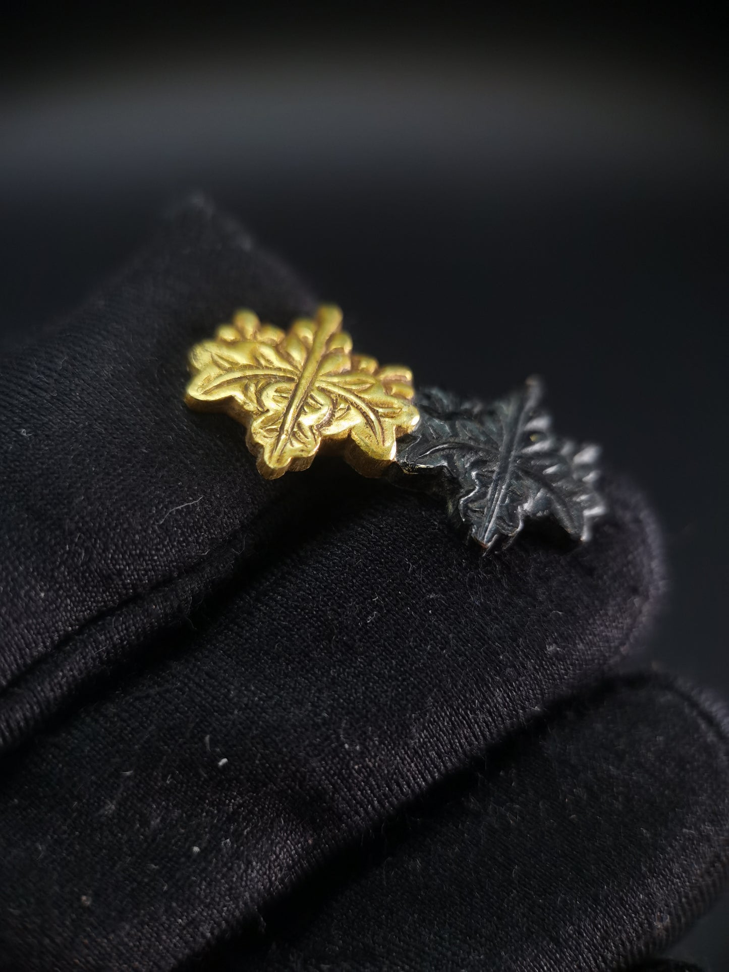 Japanese Duplex Kiri Mon Pattern Menuki for Wakziashi and Tanto Edo Period Antique C096