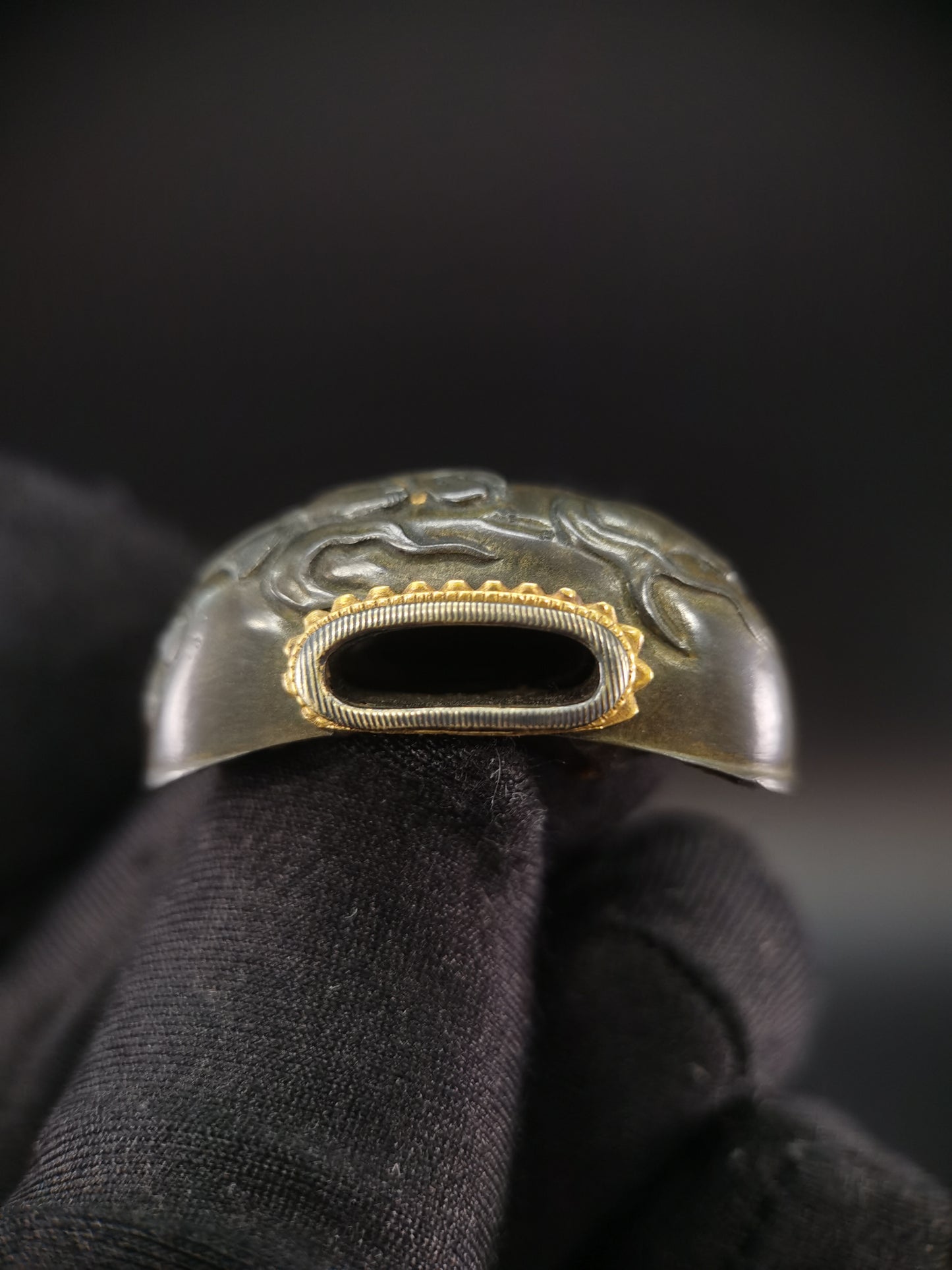 Japanese Dragon Pattern Kurikata for Katana Wakziashi Tanto Edo Period Antique H009
