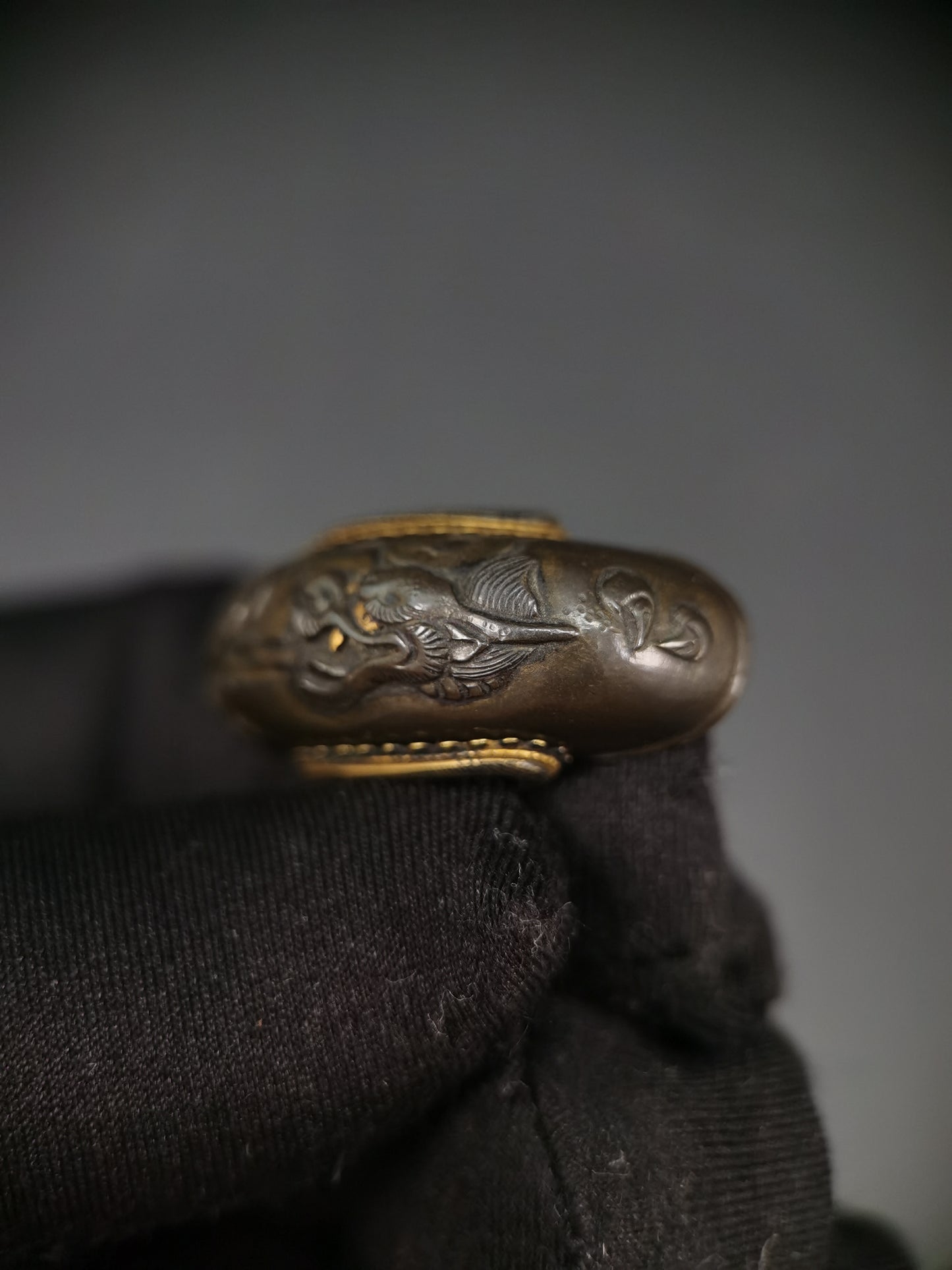Japanese Dragon Pattern Kurikata for Katana Wakziashi Tanto Edo Period Antique H009
