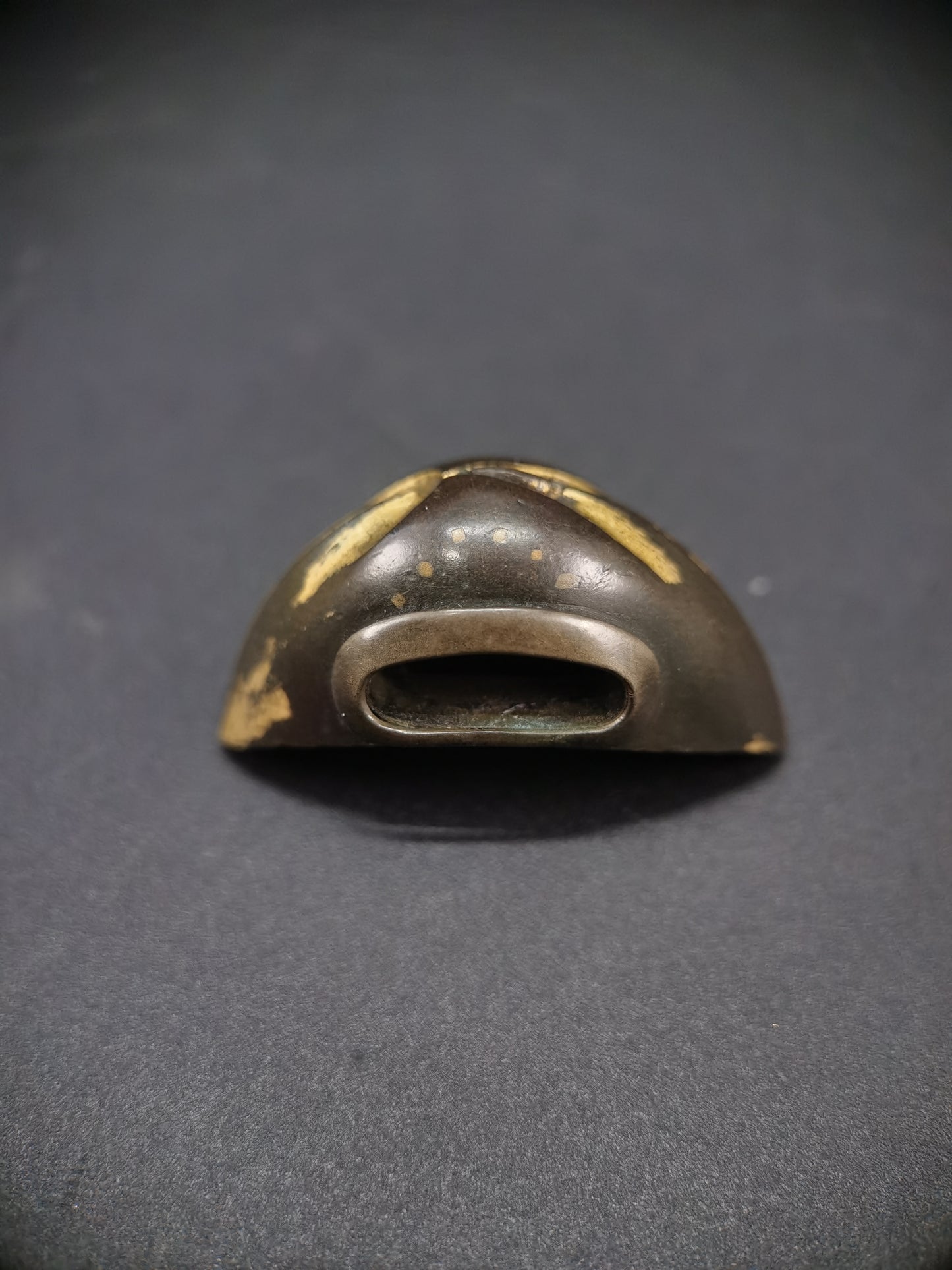 Japanese Shell-shaped Kurikata for Katana Wakziashi Tanto Edo Period Antique H010