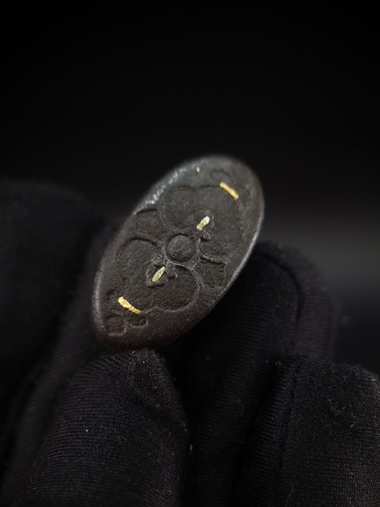 Japanese Flower Pattern Single Kashira for Katana Wakziashi Edo Period Antique G048