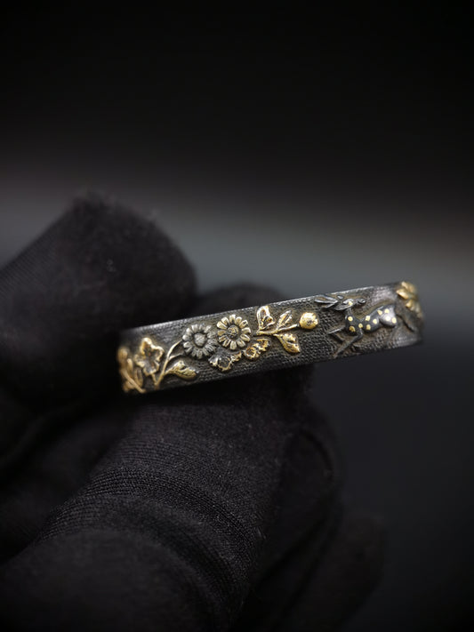 Japanese Sika Deer with Autumn Grass Pattern Single Fuchi for Katana Wakziashi Edo Period Antique F142