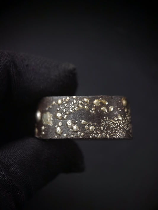 Japanese Iron Ground with Sprinkled Silver Single Fuchi for Katana Wakziashi Edo Period Antique F156