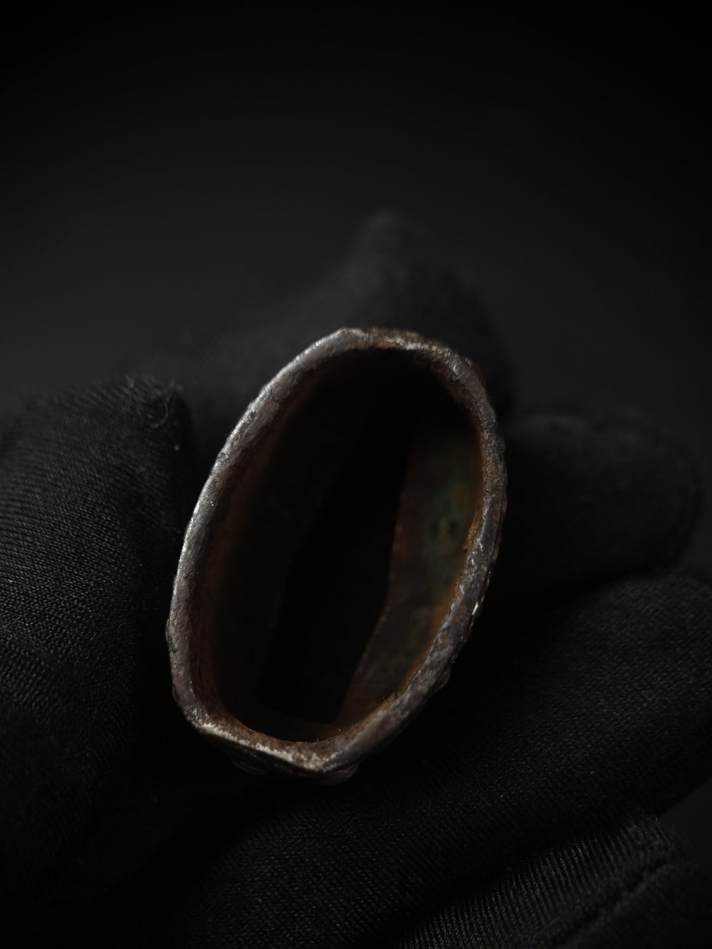 Japanese Iron Ground with Sprinkled Silver Single Fuchi for Katana Wakziashi Edo Period Antique F156