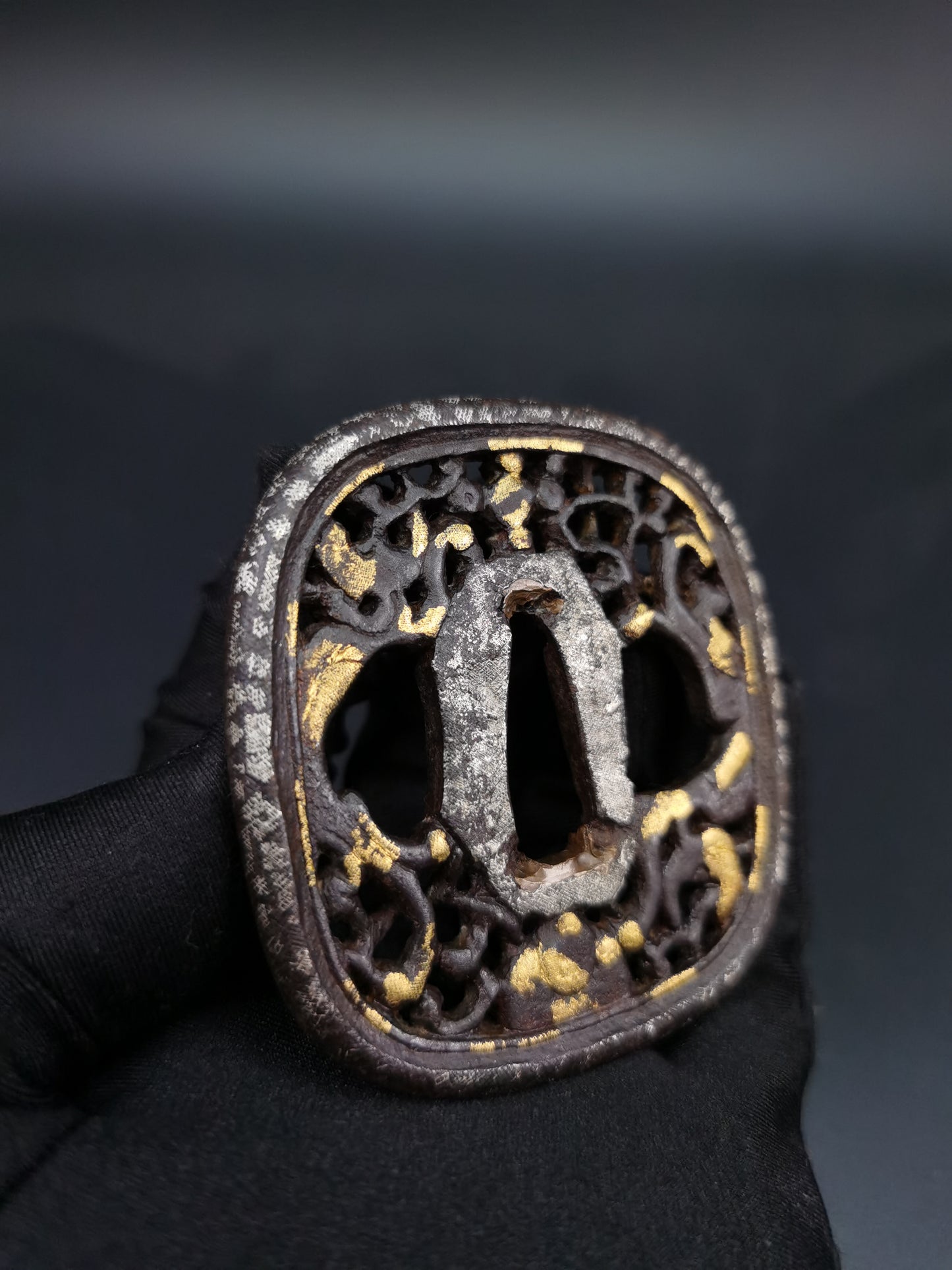 Japanese Double Dragon Tsuba for Wakzaishi Edo Period Antique A165