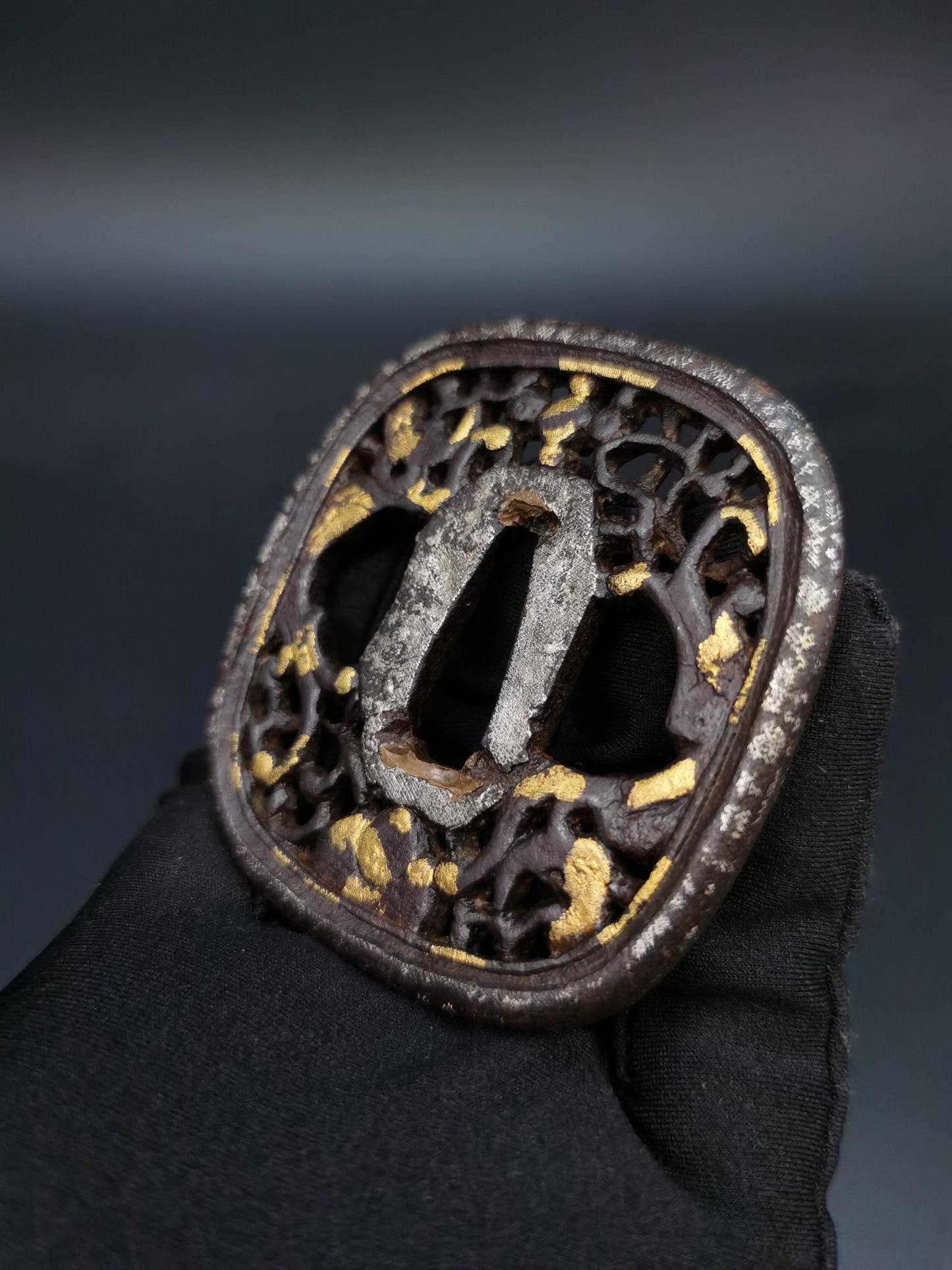 Japanese Double Dragon Tsuba for Wakzaishi Edo Period Antique A165