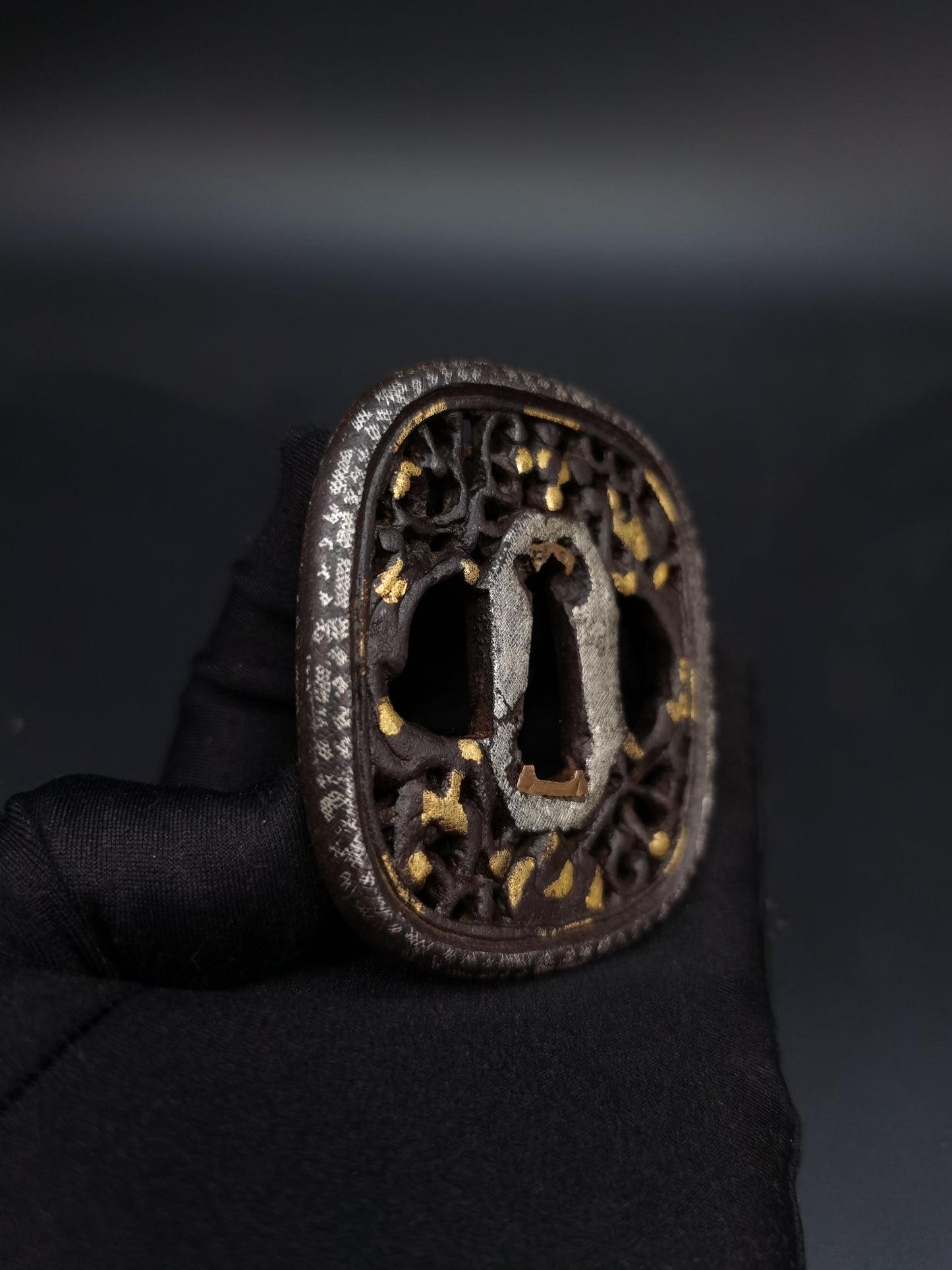 Japanese Double Dragon Tsuba for Wakzaishi Edo Period Antique A165