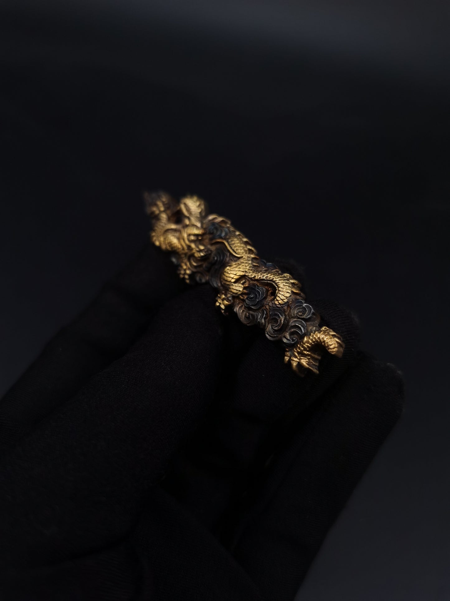 Japanese Type Big Cloud-Dragon Pattern Menuki for Tachi wakziashi Y032