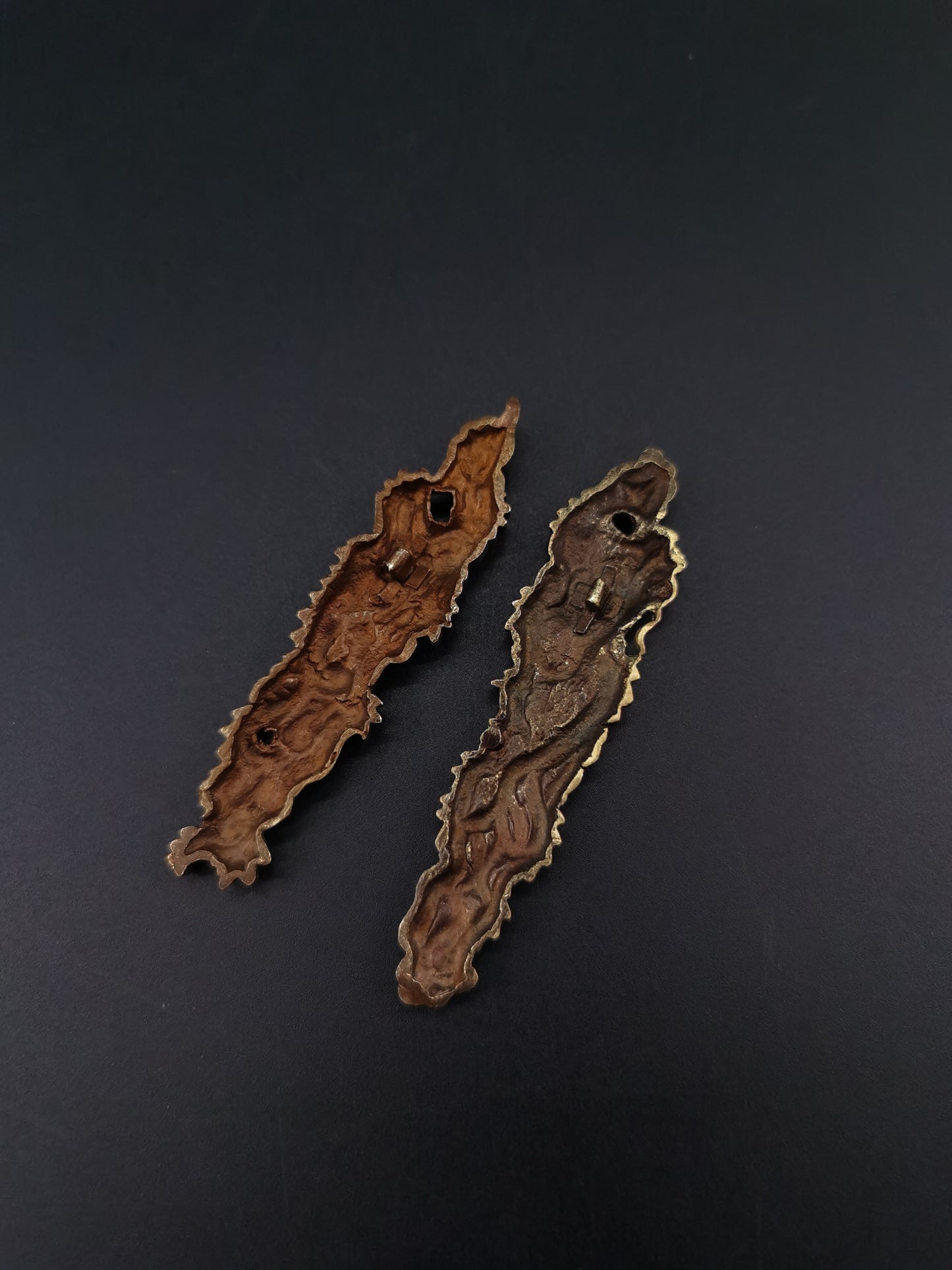 Japanese Type Big Cloud-Dragon Pattern Menuki for Tachi wakziashi Y032