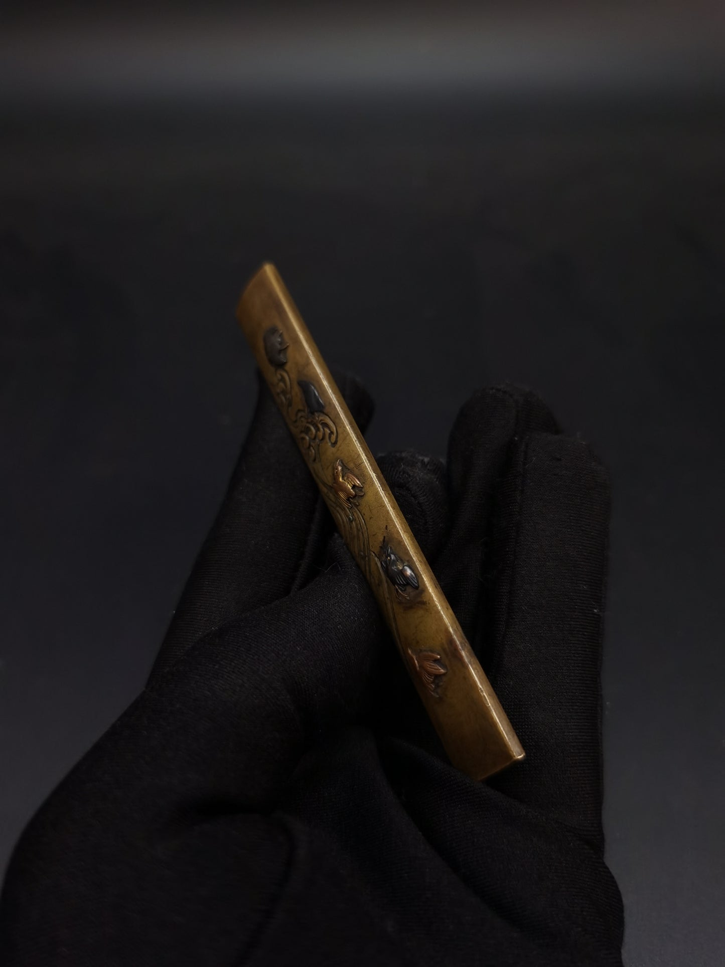 Japanese Waves and Plovers Pattern Kozuka for wakziashi and tanto Edo period antique D109
