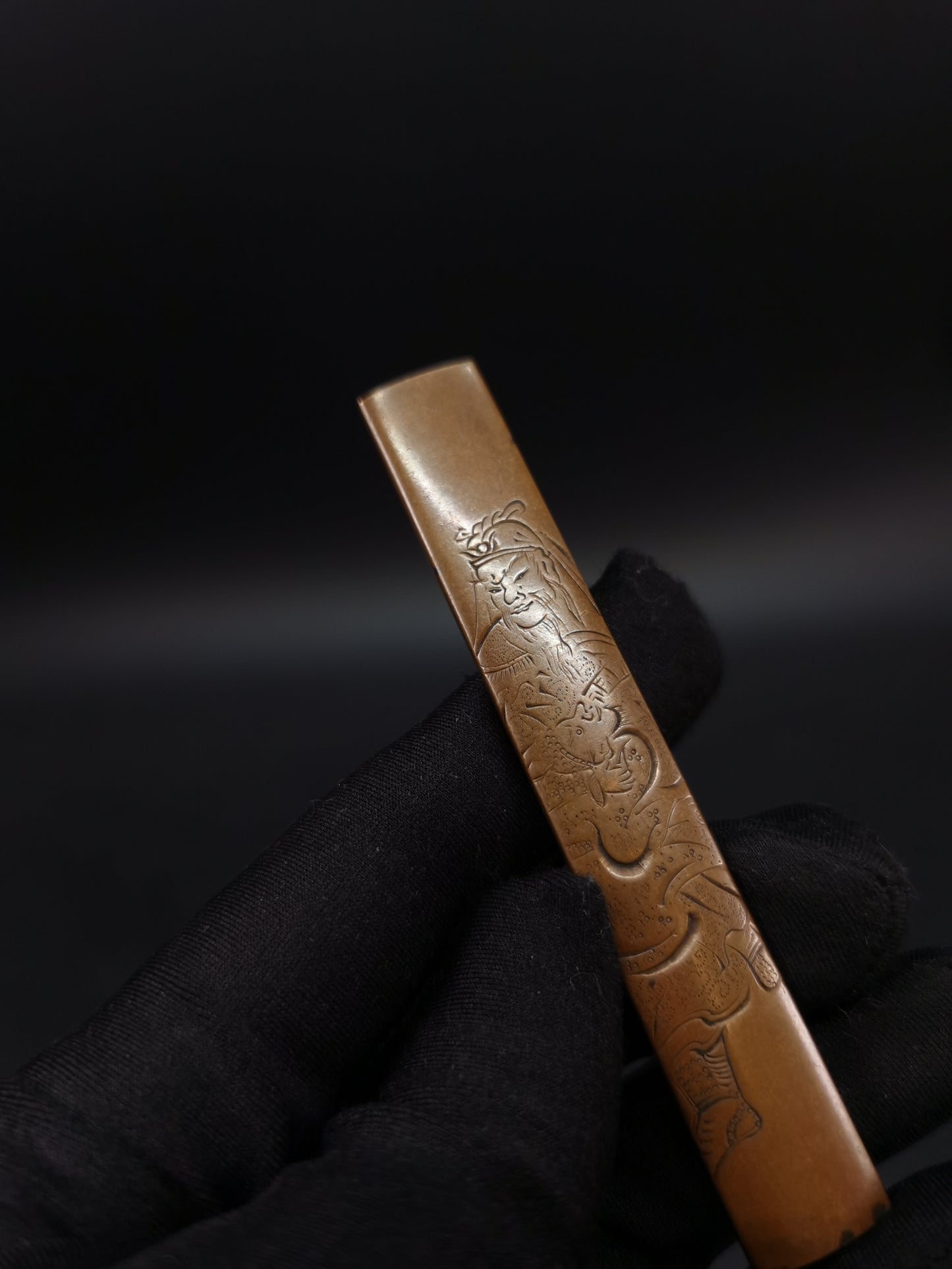 Japanese Guan Yu Defeats Hua Xiong Pattern Kozuka for wakziashi and tanto Edo period antique D112